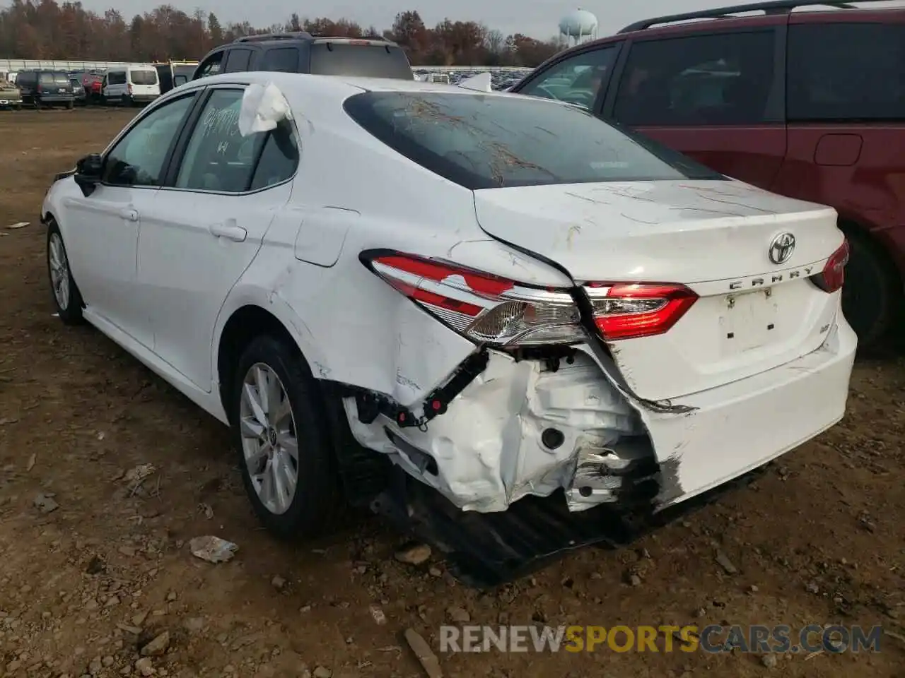 3 Photograph of a damaged car 4T1C11AK8LU360805 TOYOTA CAMRY 2020