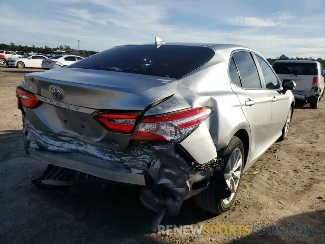 4 Photograph of a damaged car 4T1C11AK8LU362909 TOYOTA CAMRY 2020