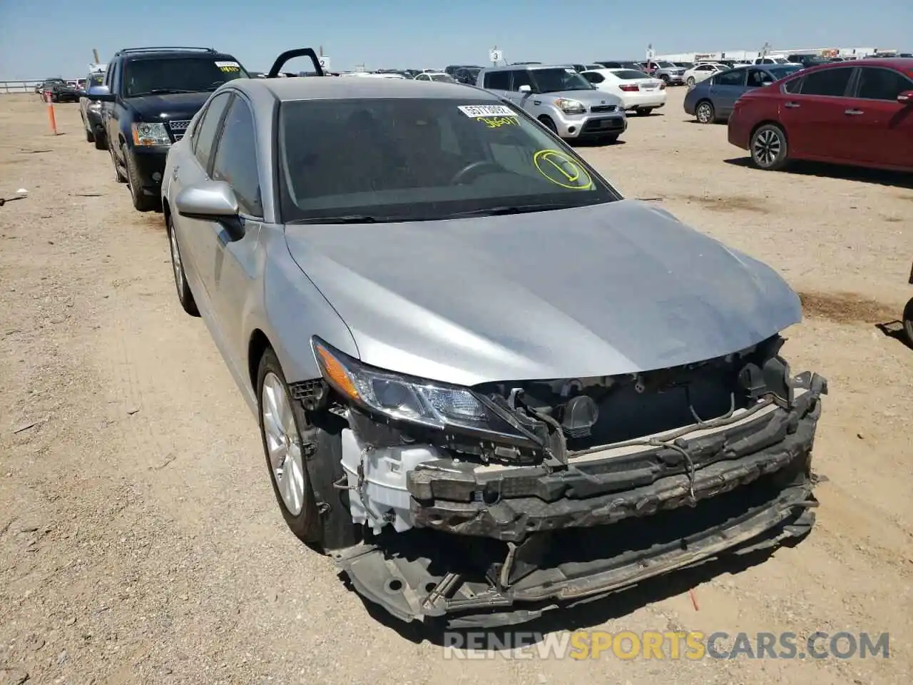 1 Photograph of a damaged car 4T1C11AK8LU365017 TOYOTA CAMRY 2020