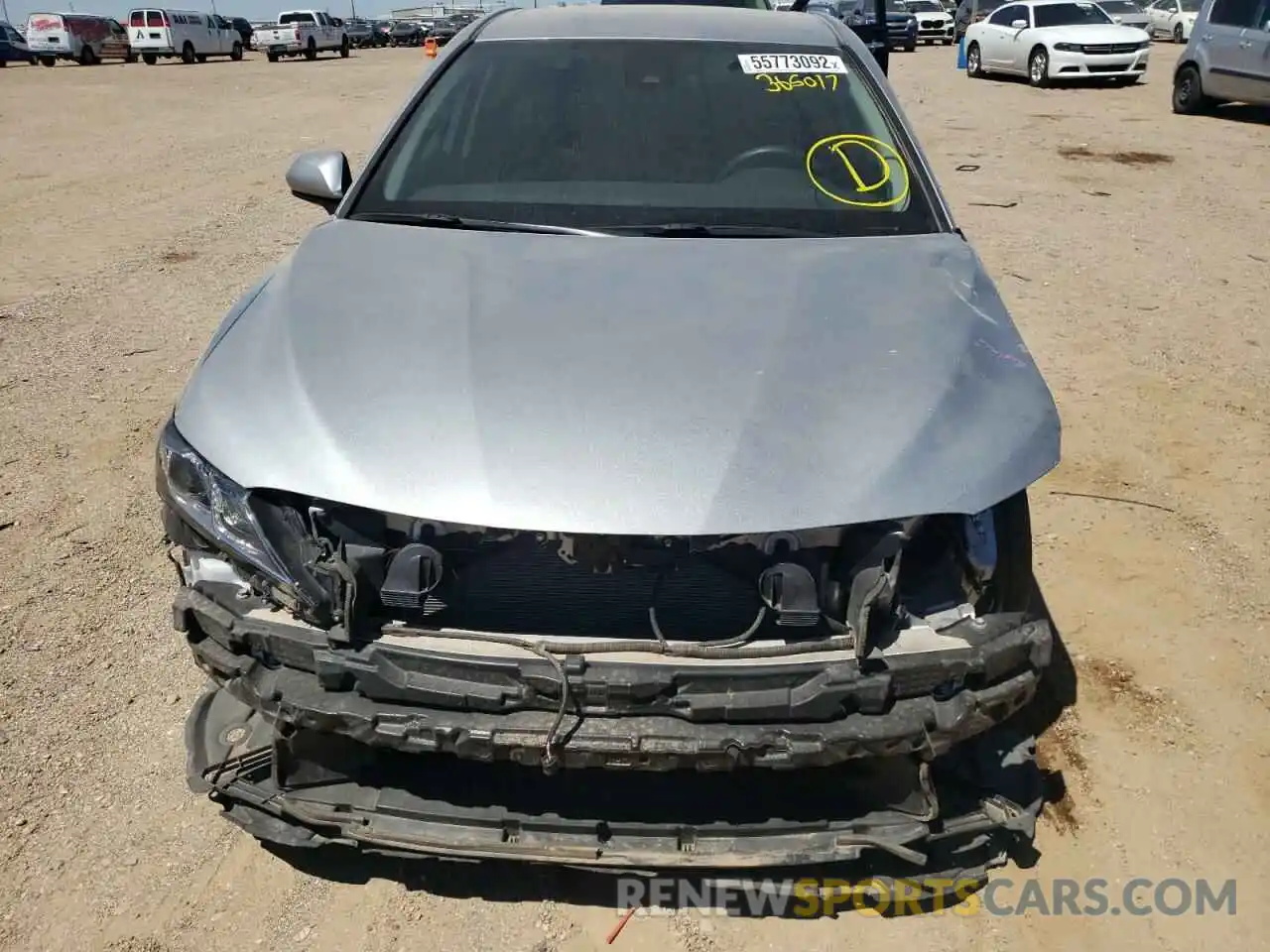 9 Photograph of a damaged car 4T1C11AK8LU365017 TOYOTA CAMRY 2020