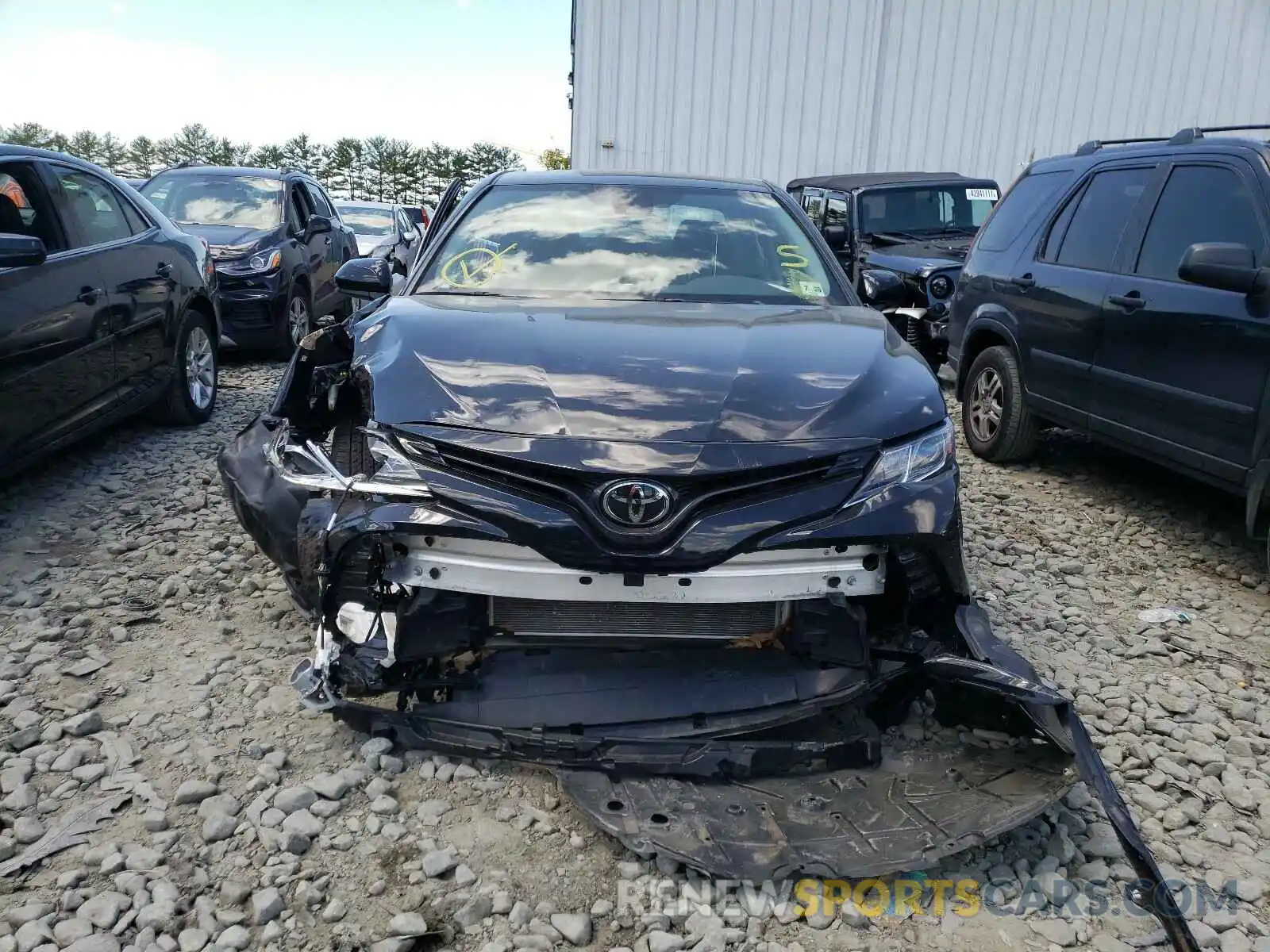 9 Photograph of a damaged car 4T1C11AK8LU366958 TOYOTA CAMRY 2020