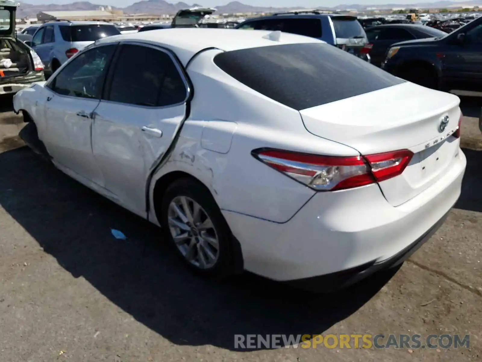 3 Photograph of a damaged car 4T1C11AK8LU385994 TOYOTA CAMRY 2020