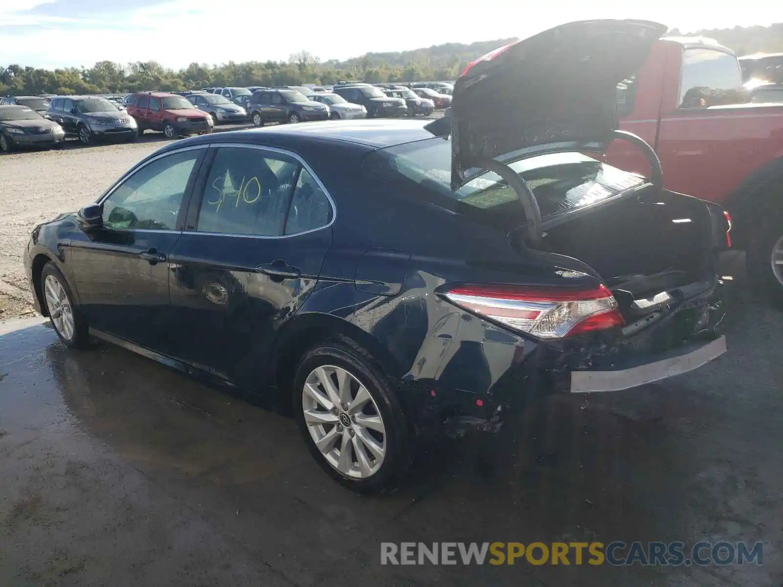 3 Photograph of a damaged car 4T1C11AK8LU386403 TOYOTA CAMRY 2020