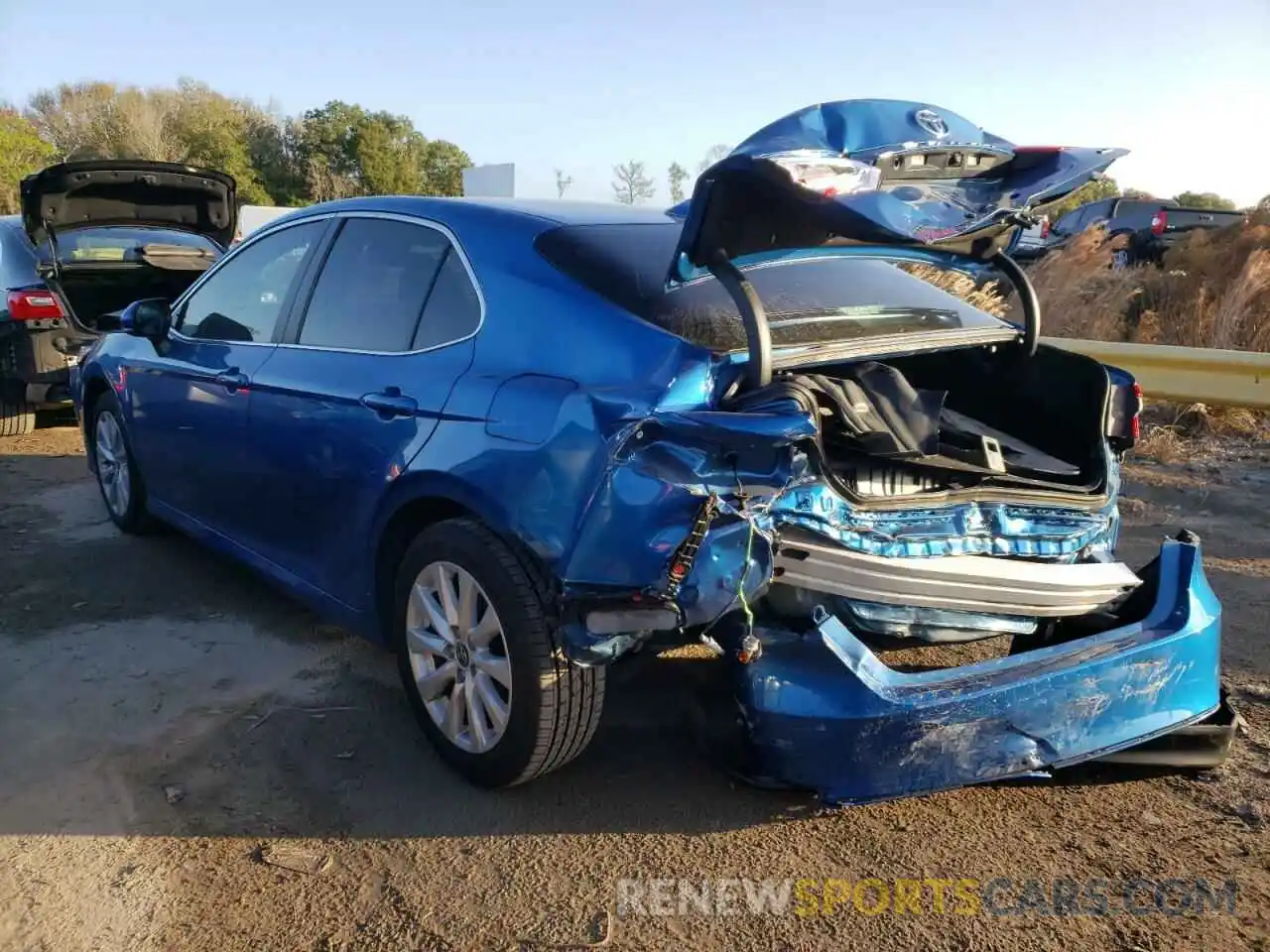 3 Photograph of a damaged car 4T1C11AK8LU387101 TOYOTA CAMRY 2020