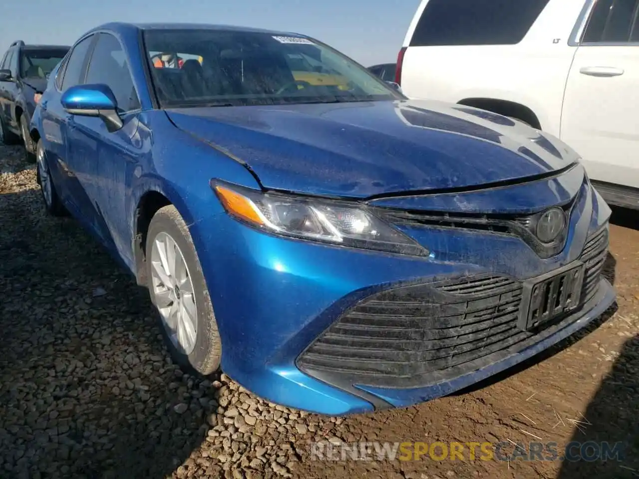 1 Photograph of a damaged car 4T1C11AK8LU387390 TOYOTA CAMRY 2020