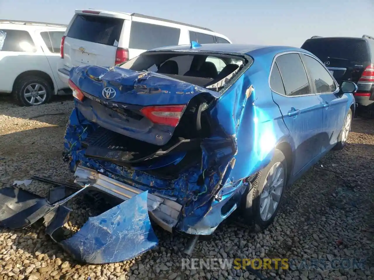 4 Photograph of a damaged car 4T1C11AK8LU387390 TOYOTA CAMRY 2020