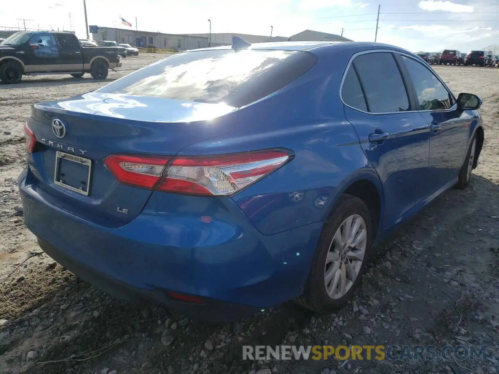 4 Photograph of a damaged car 4T1C11AK8LU389026 TOYOTA CAMRY 2020