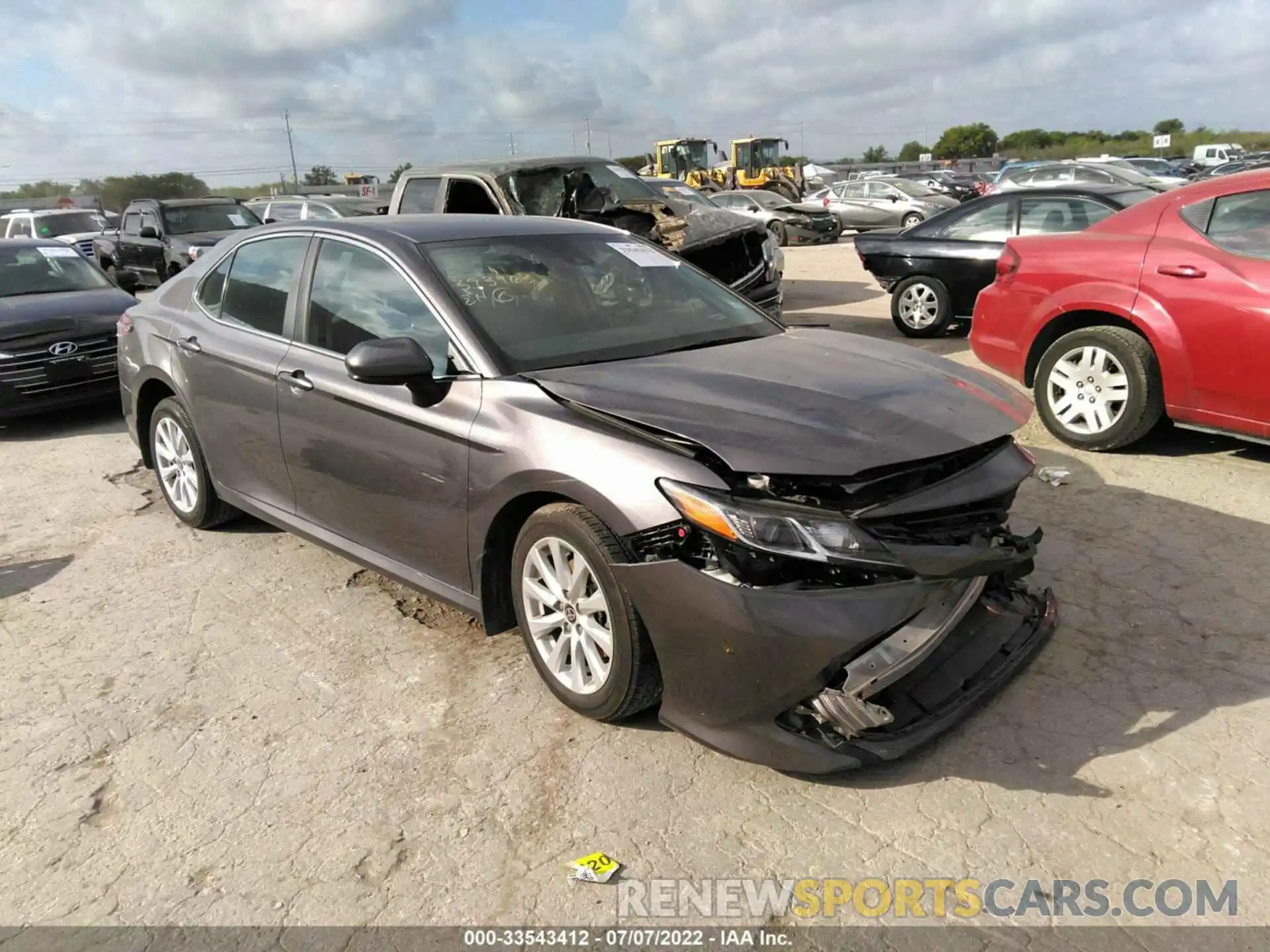 1 Photograph of a damaged car 4T1C11AK8LU393965 TOYOTA CAMRY 2020