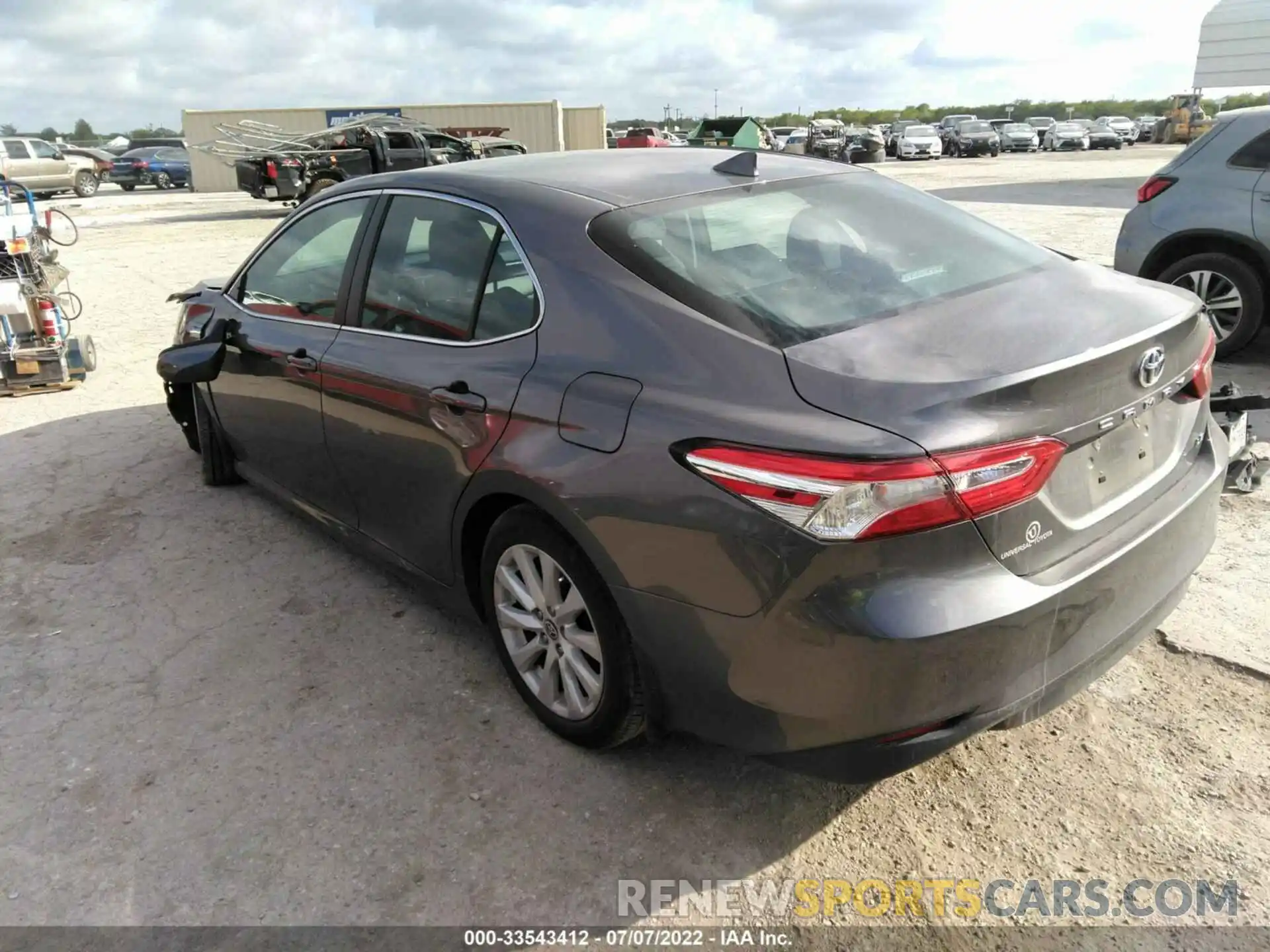 3 Photograph of a damaged car 4T1C11AK8LU393965 TOYOTA CAMRY 2020