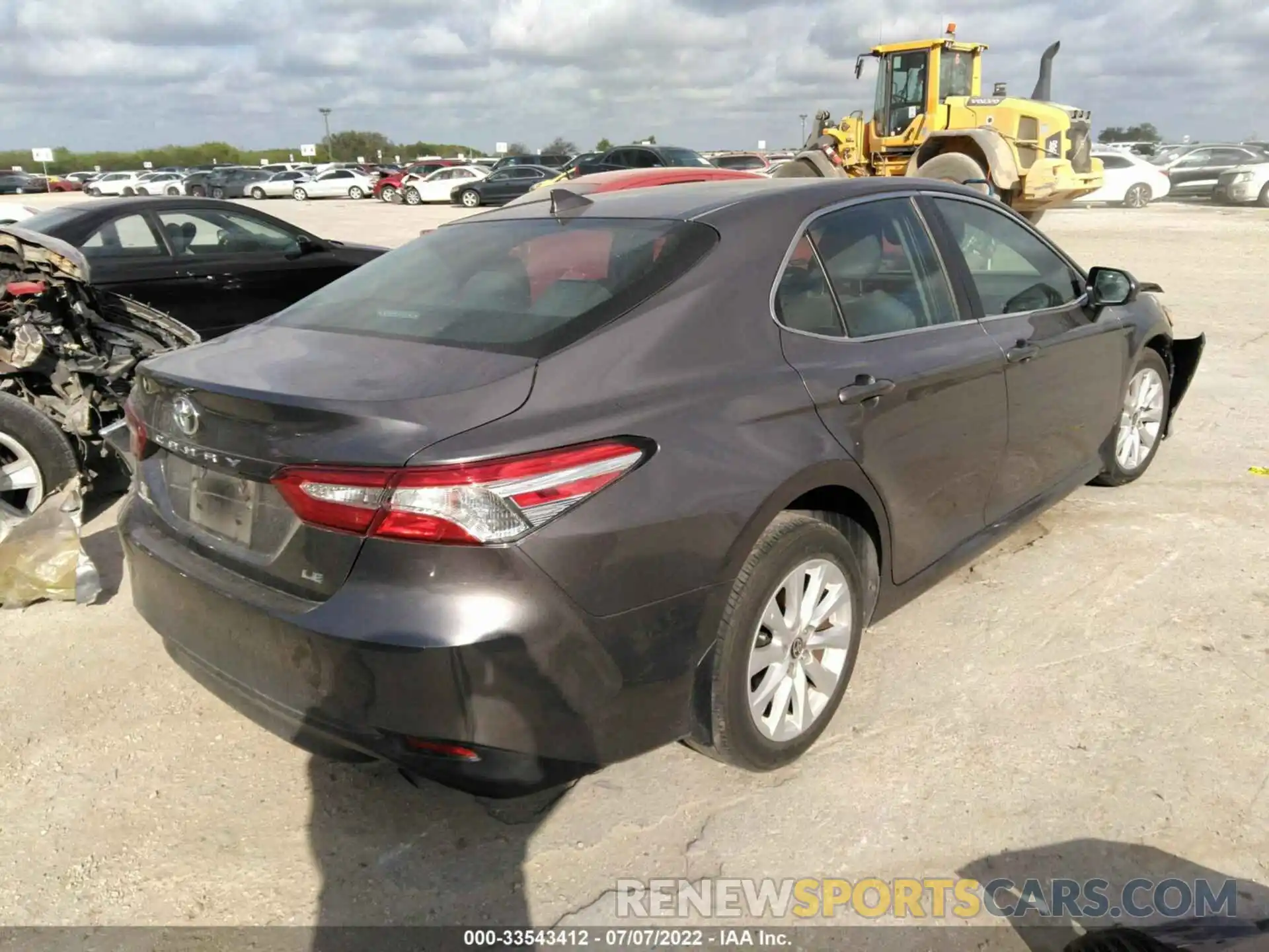 4 Photograph of a damaged car 4T1C11AK8LU393965 TOYOTA CAMRY 2020