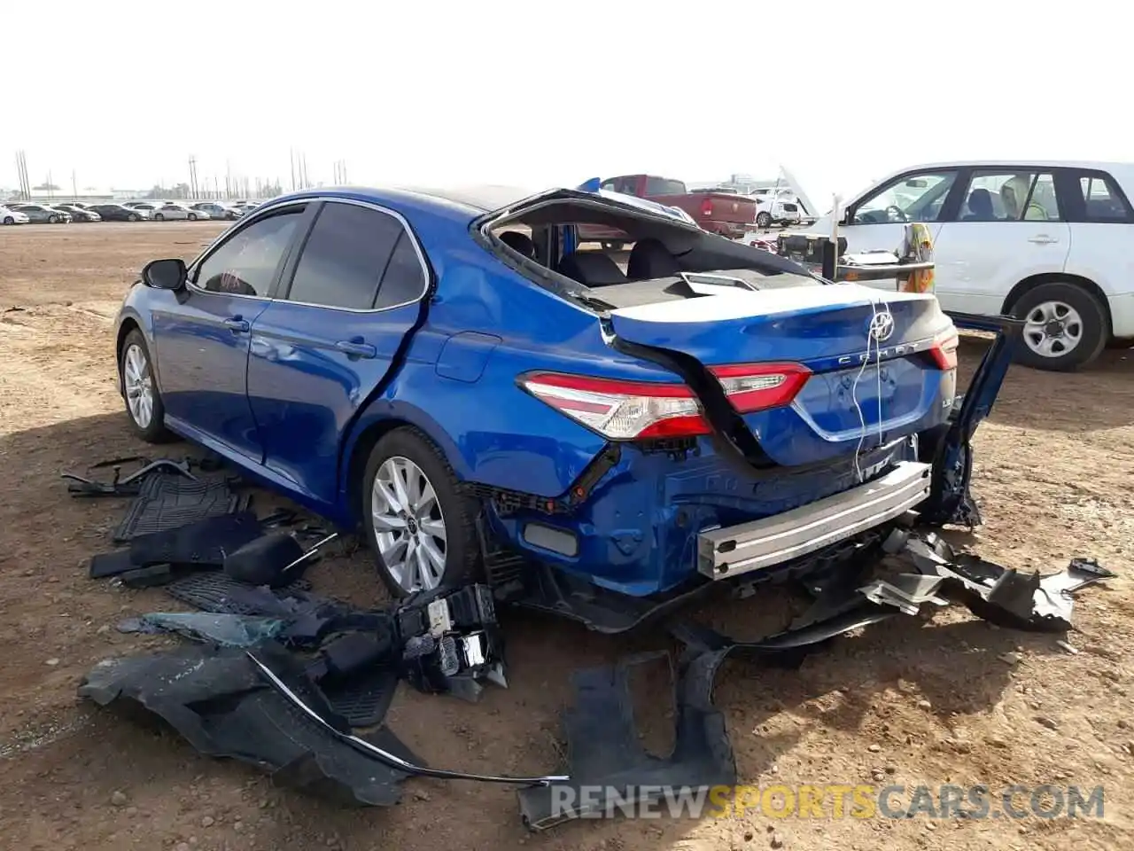 3 Photograph of a damaged car 4T1C11AK8LU401742 TOYOTA CAMRY 2020