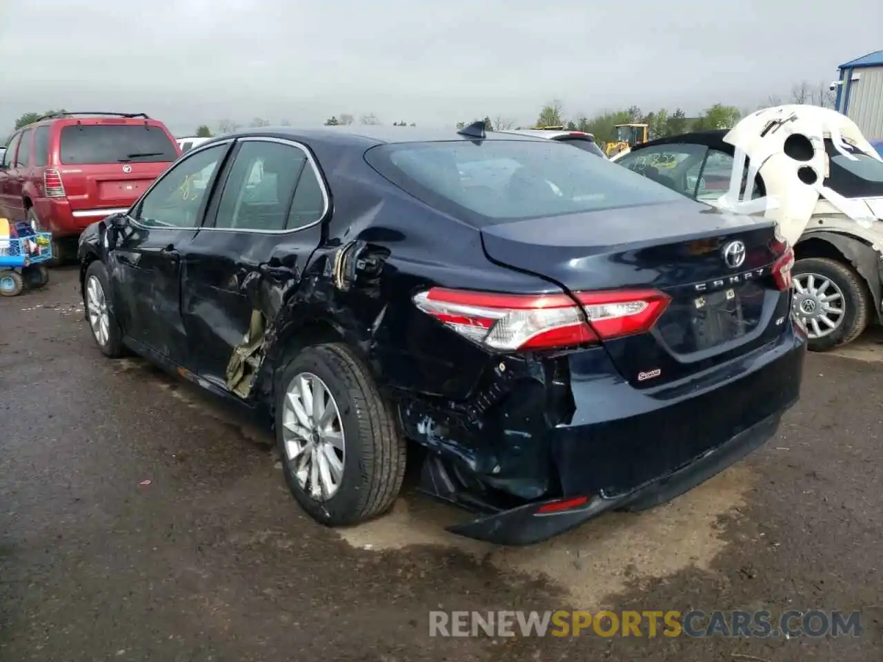 3 Photograph of a damaged car 4T1C11AK8LU500142 TOYOTA CAMRY 2020