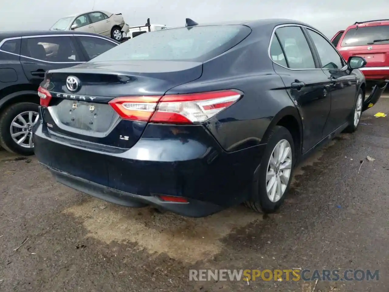 4 Photograph of a damaged car 4T1C11AK8LU500142 TOYOTA CAMRY 2020