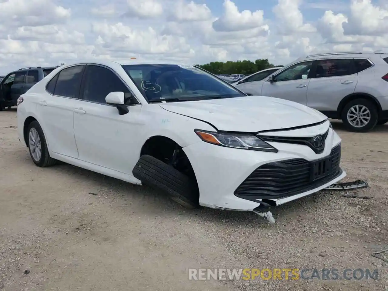 1 Photograph of a damaged car 4T1C11AK8LU503929 TOYOTA CAMRY 2020