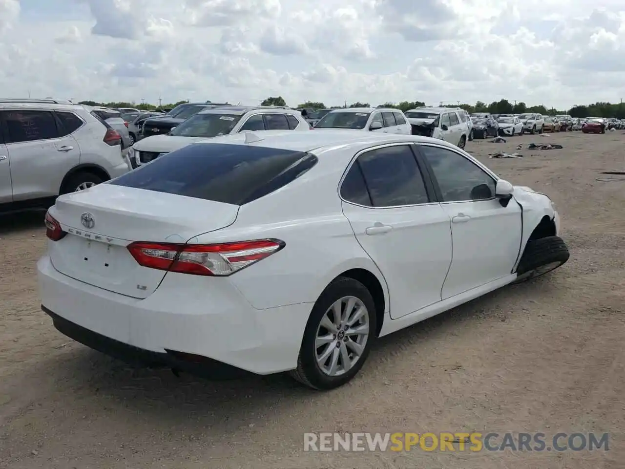 4 Photograph of a damaged car 4T1C11AK8LU503929 TOYOTA CAMRY 2020