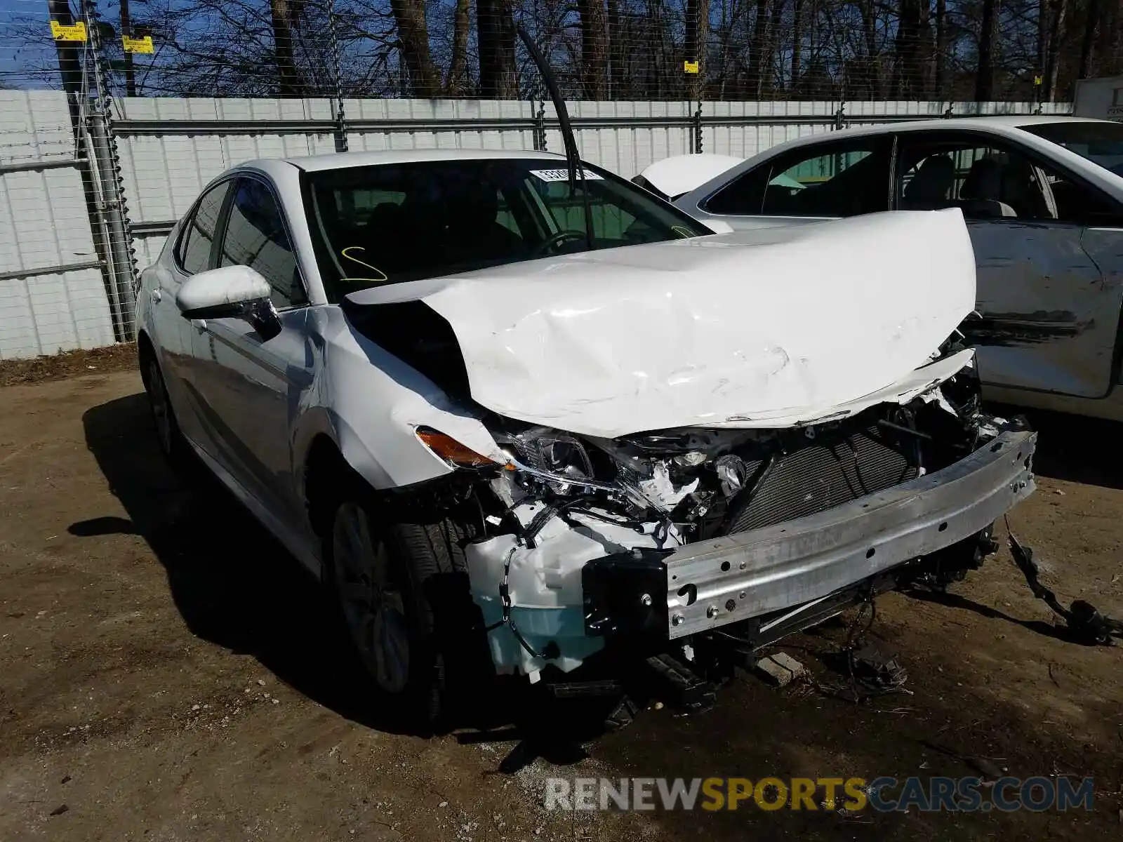 1 Photograph of a damaged car 4T1C11AK8LU857529 TOYOTA CAMRY 2020