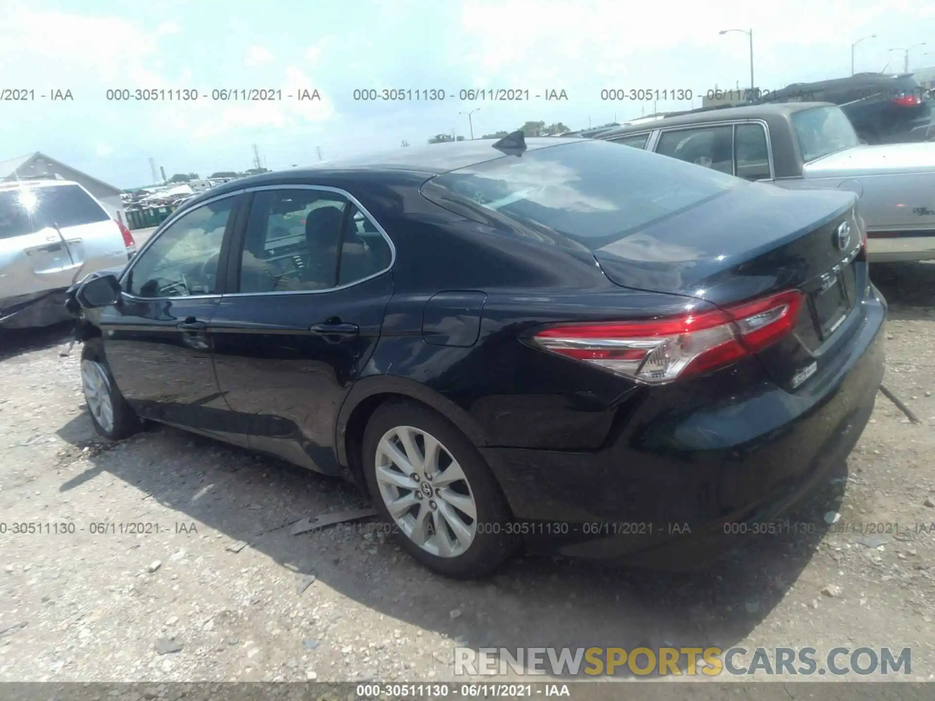 3 Photograph of a damaged car 4T1C11AK8LU859412 TOYOTA CAMRY 2020