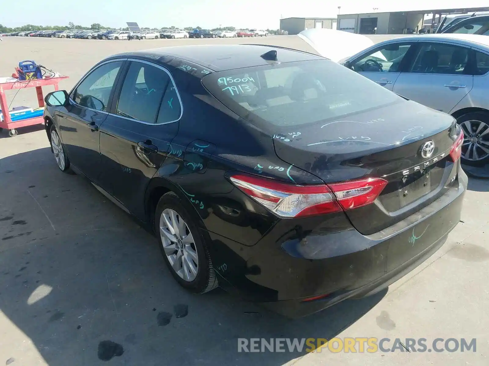 3 Photograph of a damaged car 4T1C11AK8LU864979 TOYOTA CAMRY 2020