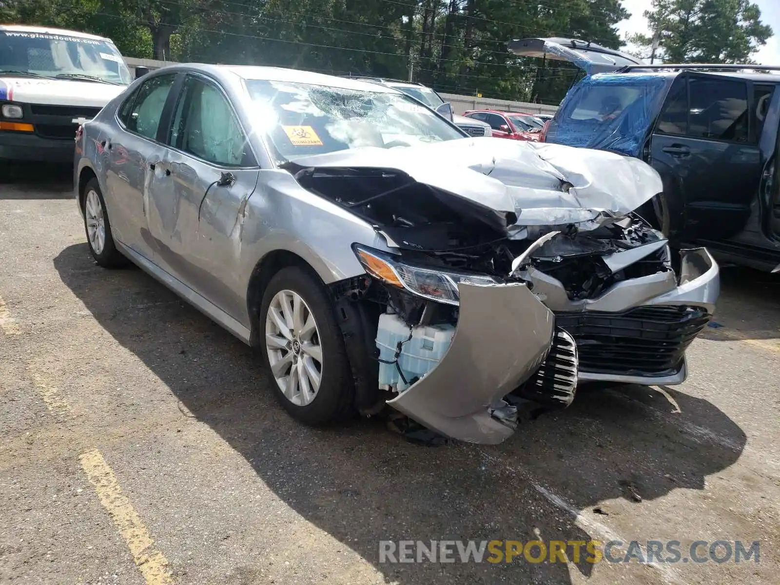 1 Photograph of a damaged car 4T1C11AK8LU868837 TOYOTA CAMRY 2020