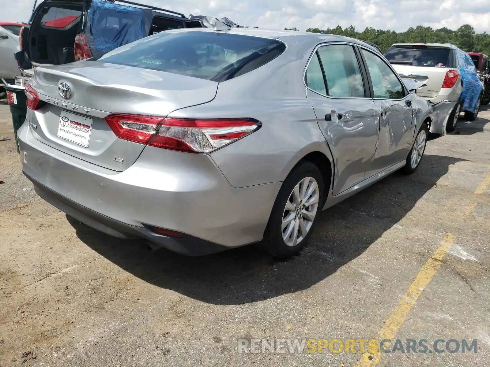 4 Photograph of a damaged car 4T1C11AK8LU868837 TOYOTA CAMRY 2020