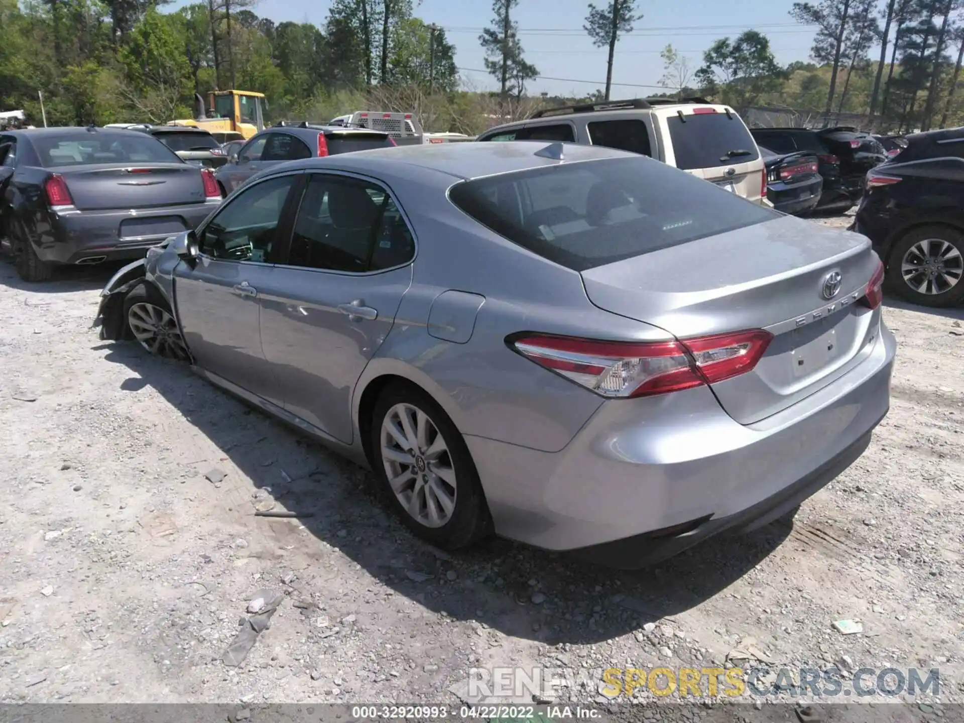 3 Photograph of a damaged car 4T1C11AK8LU869745 TOYOTA CAMRY 2020