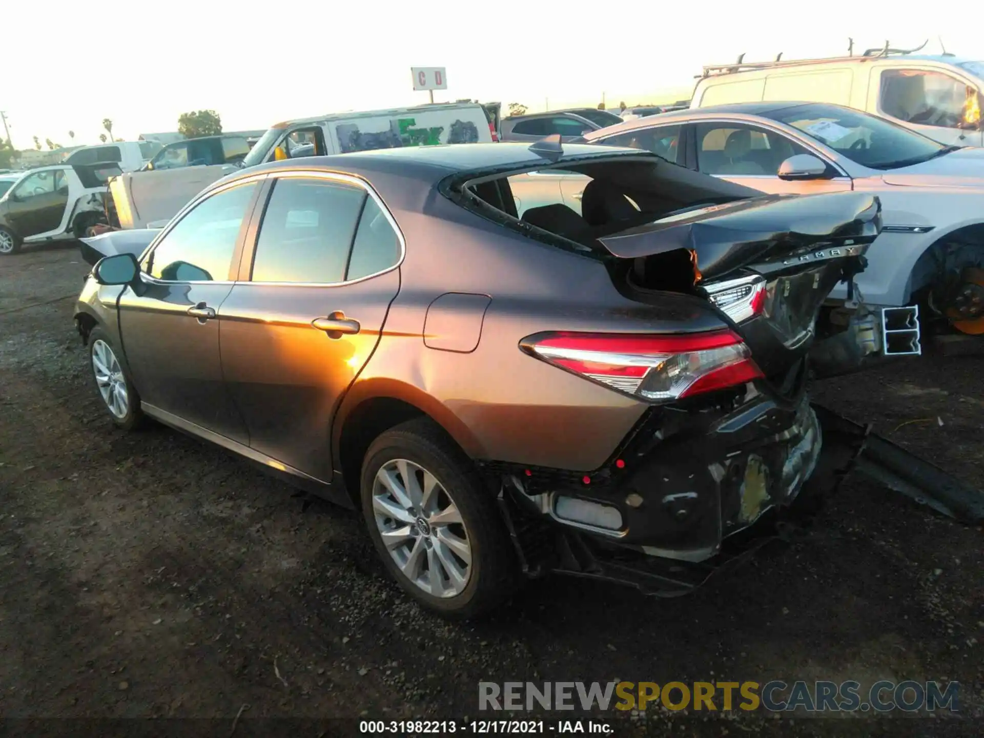 3 Photograph of a damaged car 4T1C11AK8LU871270 TOYOTA CAMRY 2020