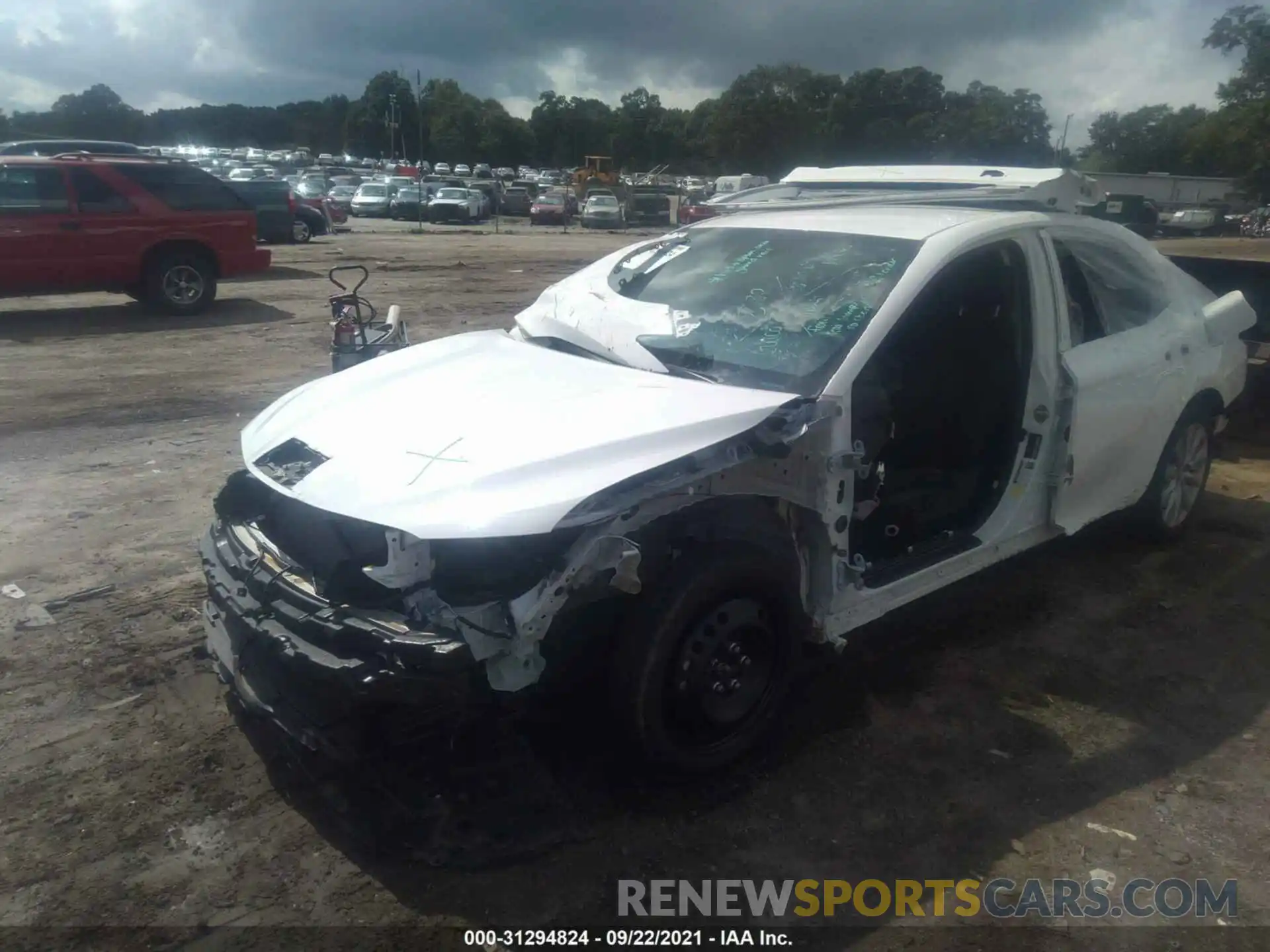 6 Photograph of a damaged car 4T1C11AK8LU872743 TOYOTA CAMRY 2020