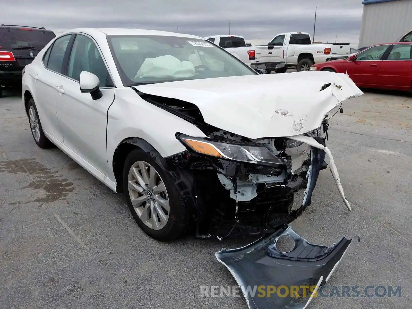 1 Photograph of a damaged car 4T1C11AK8LU873486 TOYOTA CAMRY 2020