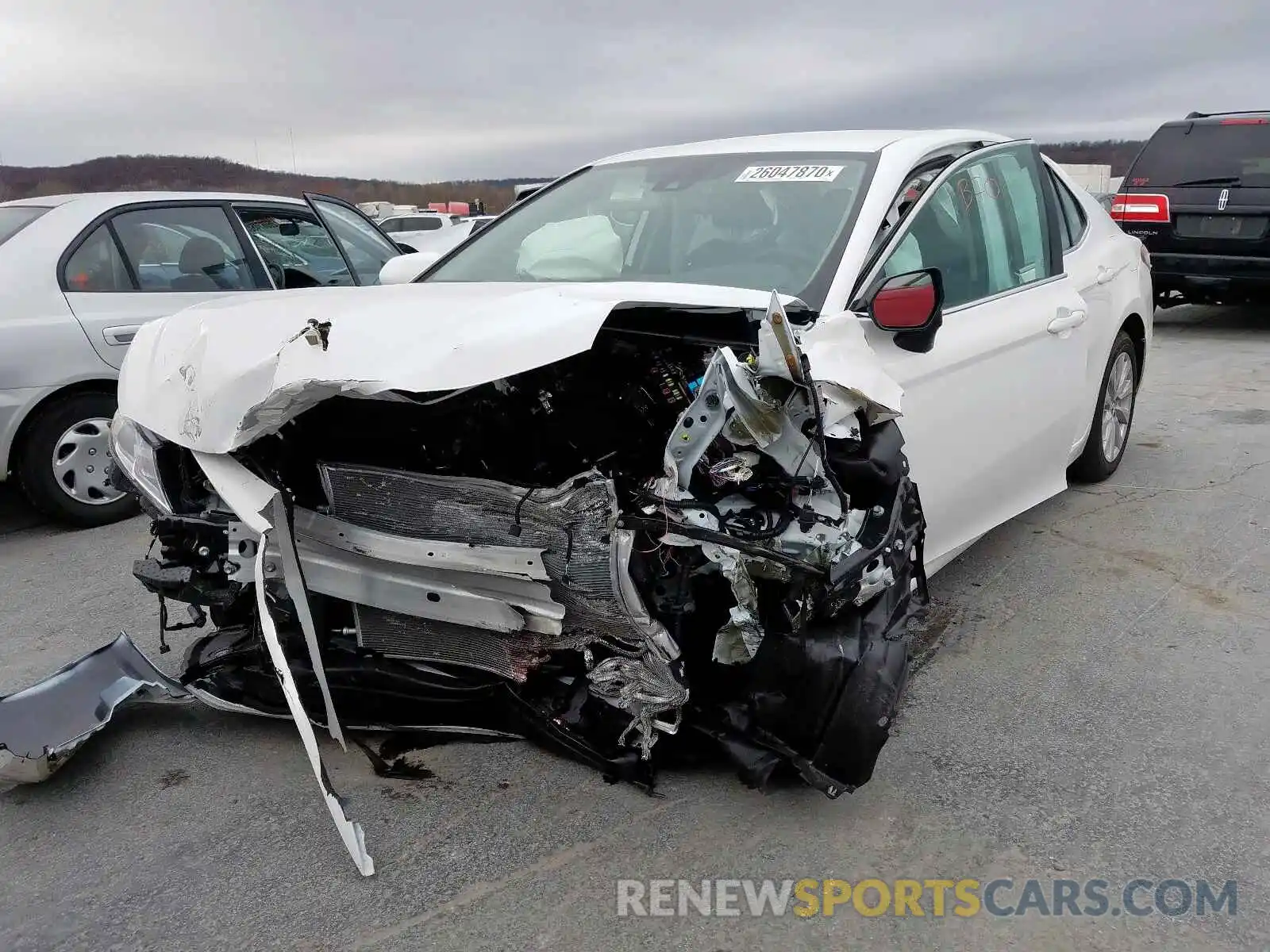 2 Photograph of a damaged car 4T1C11AK8LU873486 TOYOTA CAMRY 2020