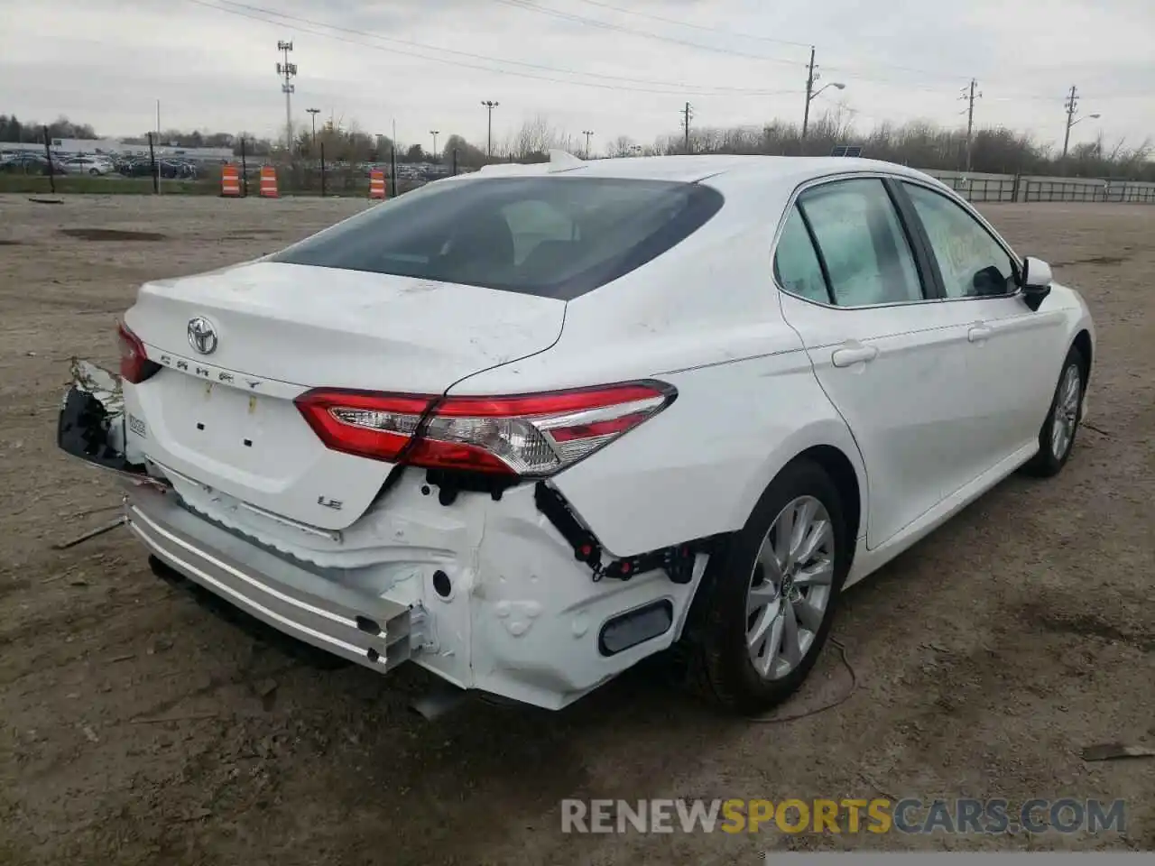 4 Photograph of a damaged car 4T1C11AK8LU876985 TOYOTA CAMRY 2020