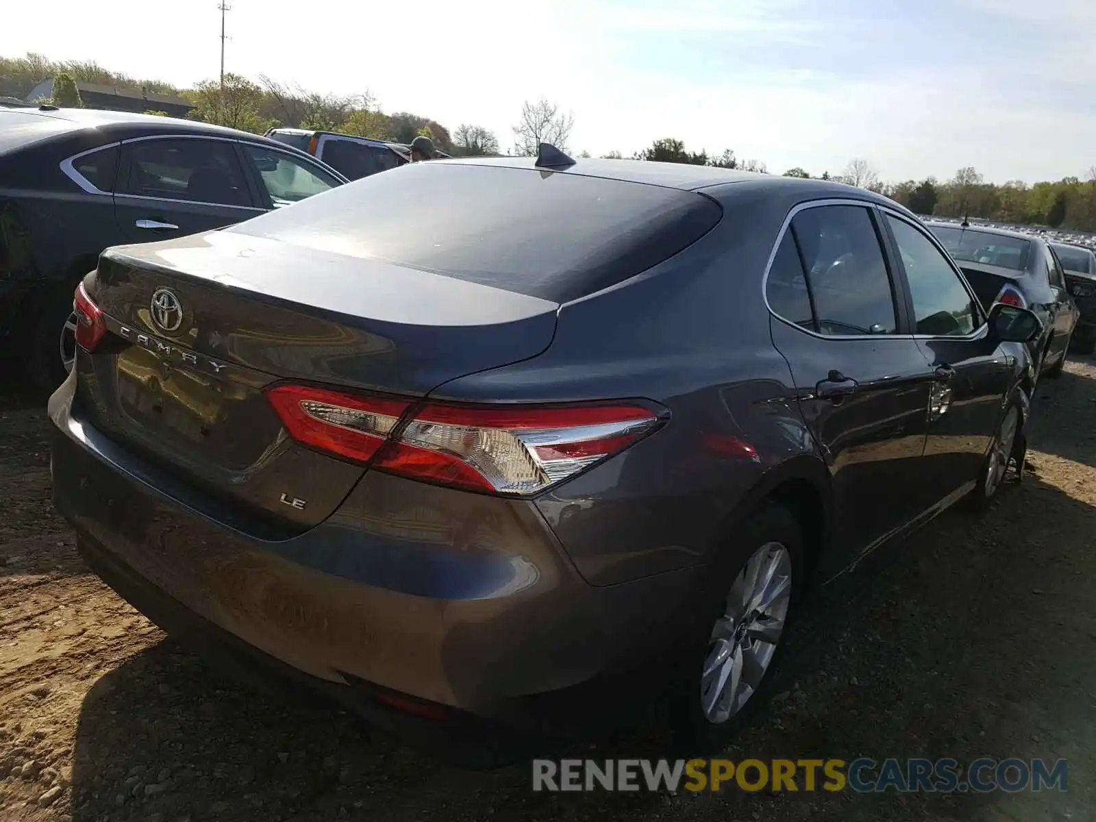 4 Photograph of a damaged car 4T1C11AK8LU879109 TOYOTA CAMRY 2020