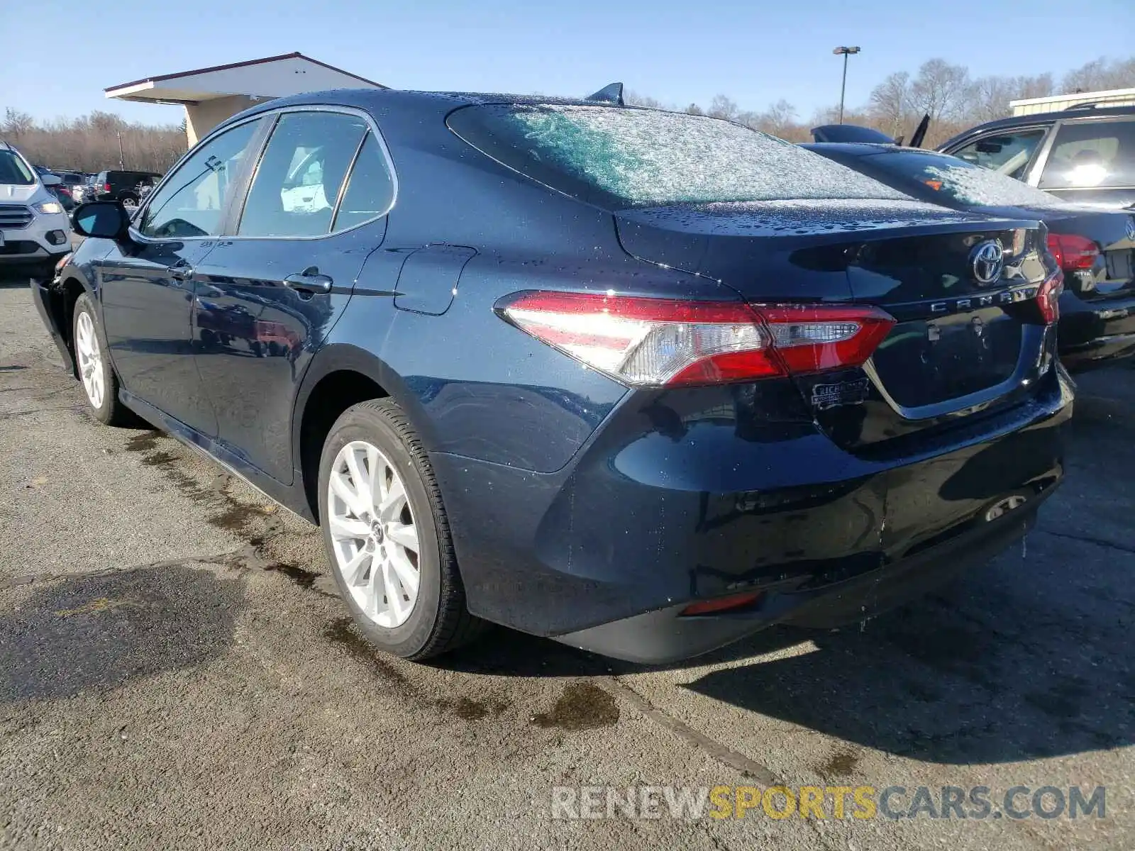 3 Photograph of a damaged car 4T1C11AK8LU884021 TOYOTA CAMRY 2020