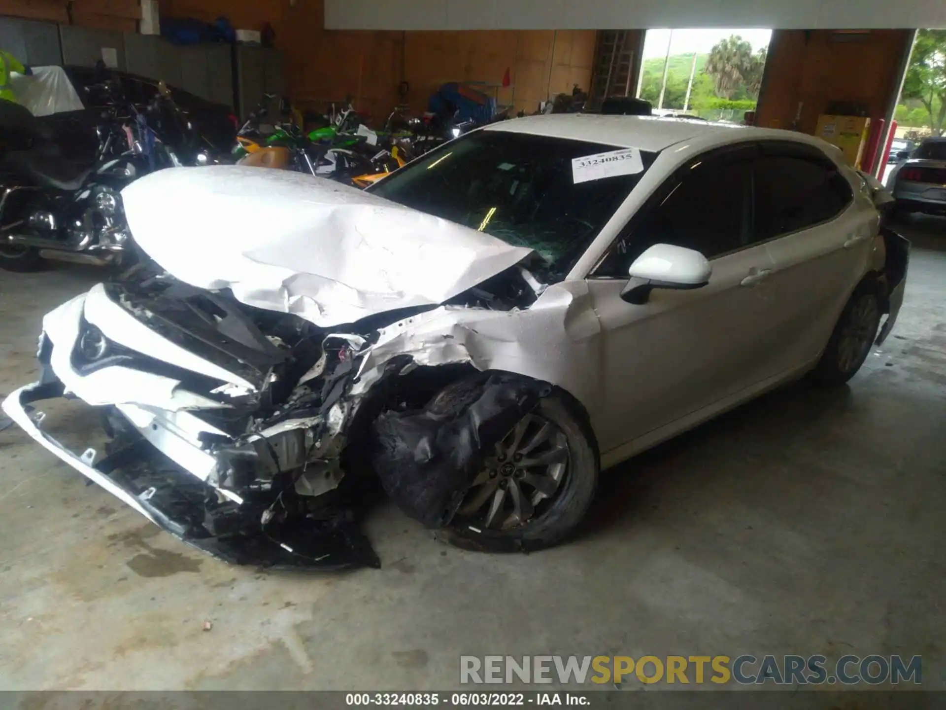 2 Photograph of a damaged car 4T1C11AK8LU887047 TOYOTA CAMRY 2020