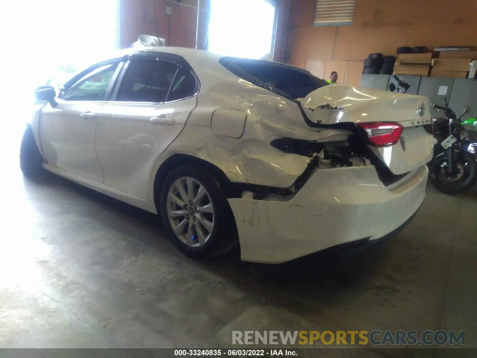 3 Photograph of a damaged car 4T1C11AK8LU887047 TOYOTA CAMRY 2020