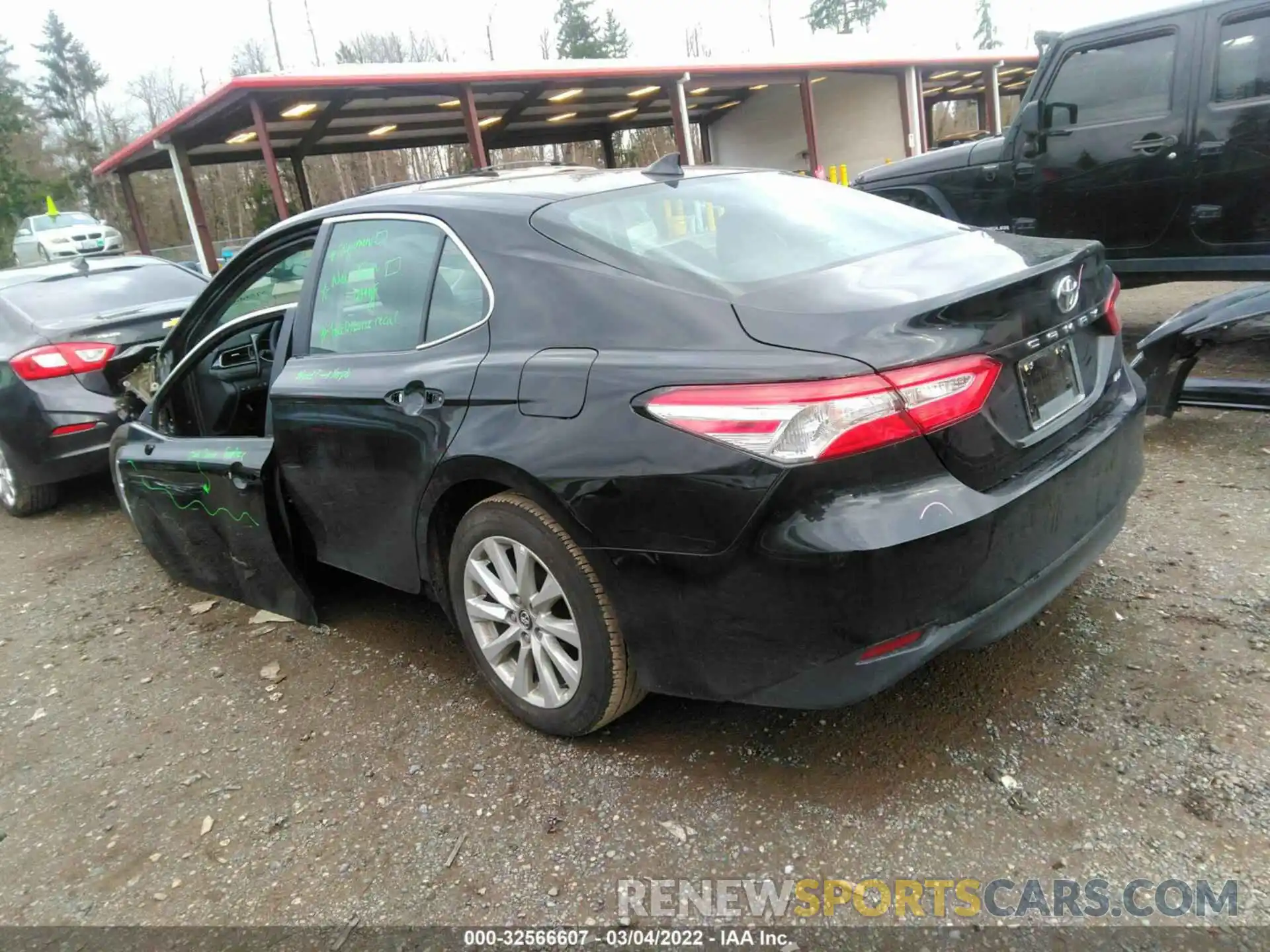 3 Photograph of a damaged car 4T1C11AK8LU887839 TOYOTA CAMRY 2020