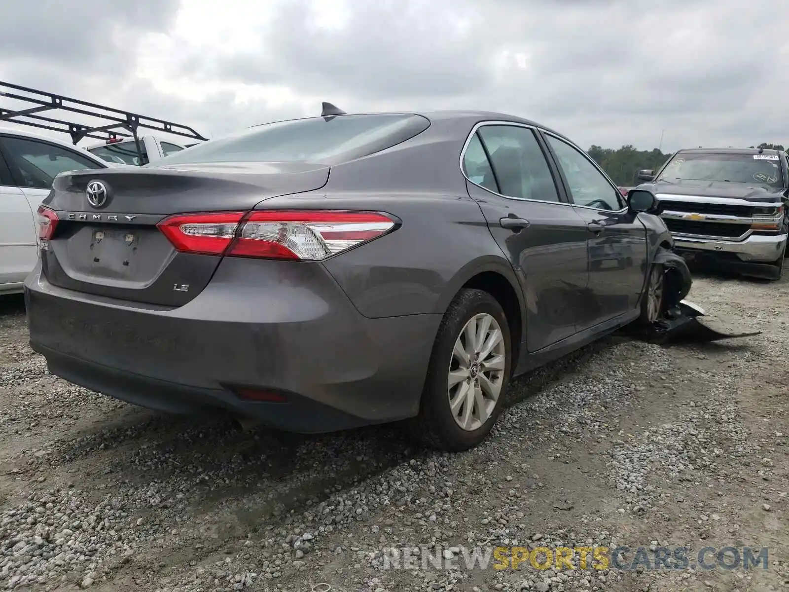 4 Photograph of a damaged car 4T1C11AK8LU890773 TOYOTA CAMRY 2020