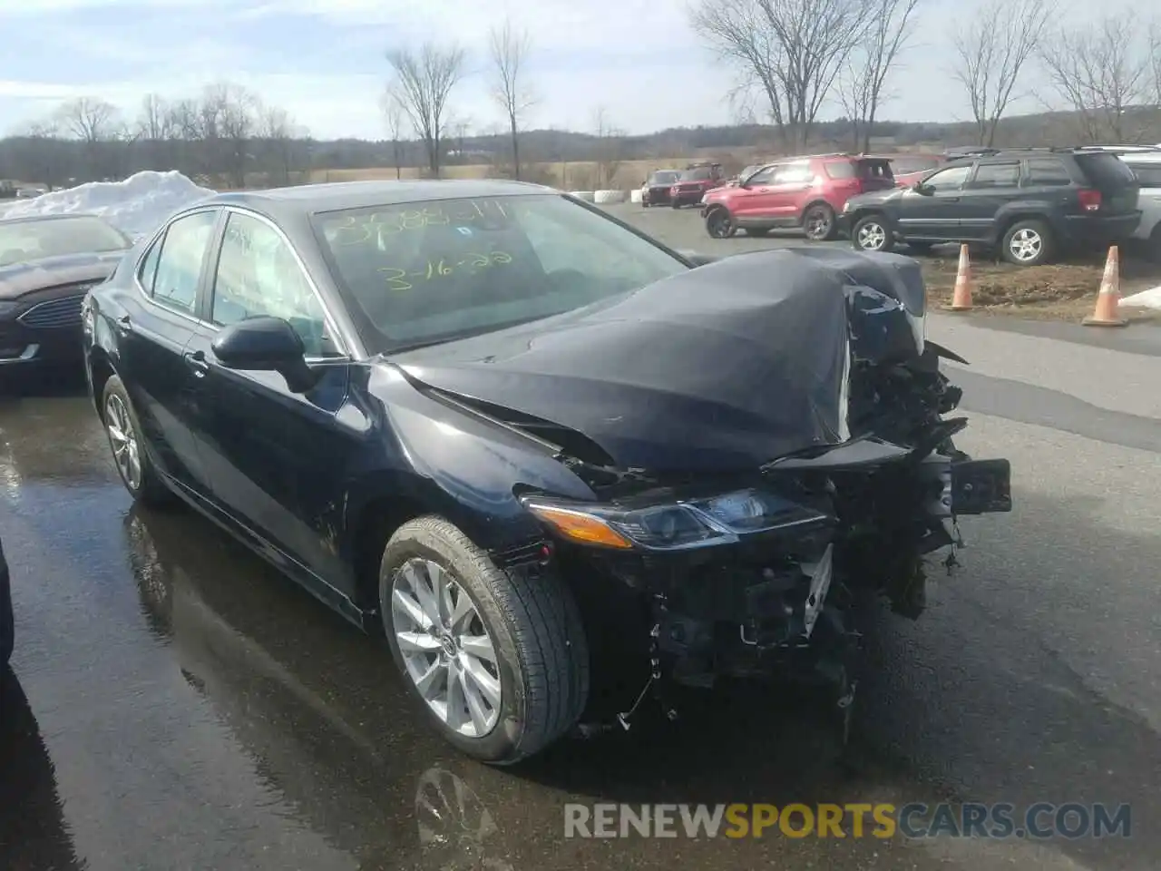 1 Photograph of a damaged car 4T1C11AK8LU897495 TOYOTA CAMRY 2020