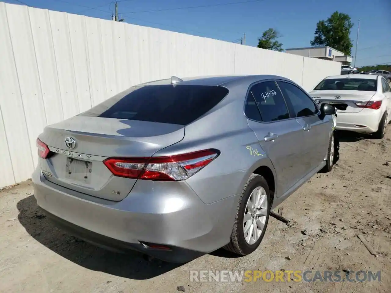 4 Photograph of a damaged car 4T1C11AK8LU898856 TOYOTA CAMRY 2020