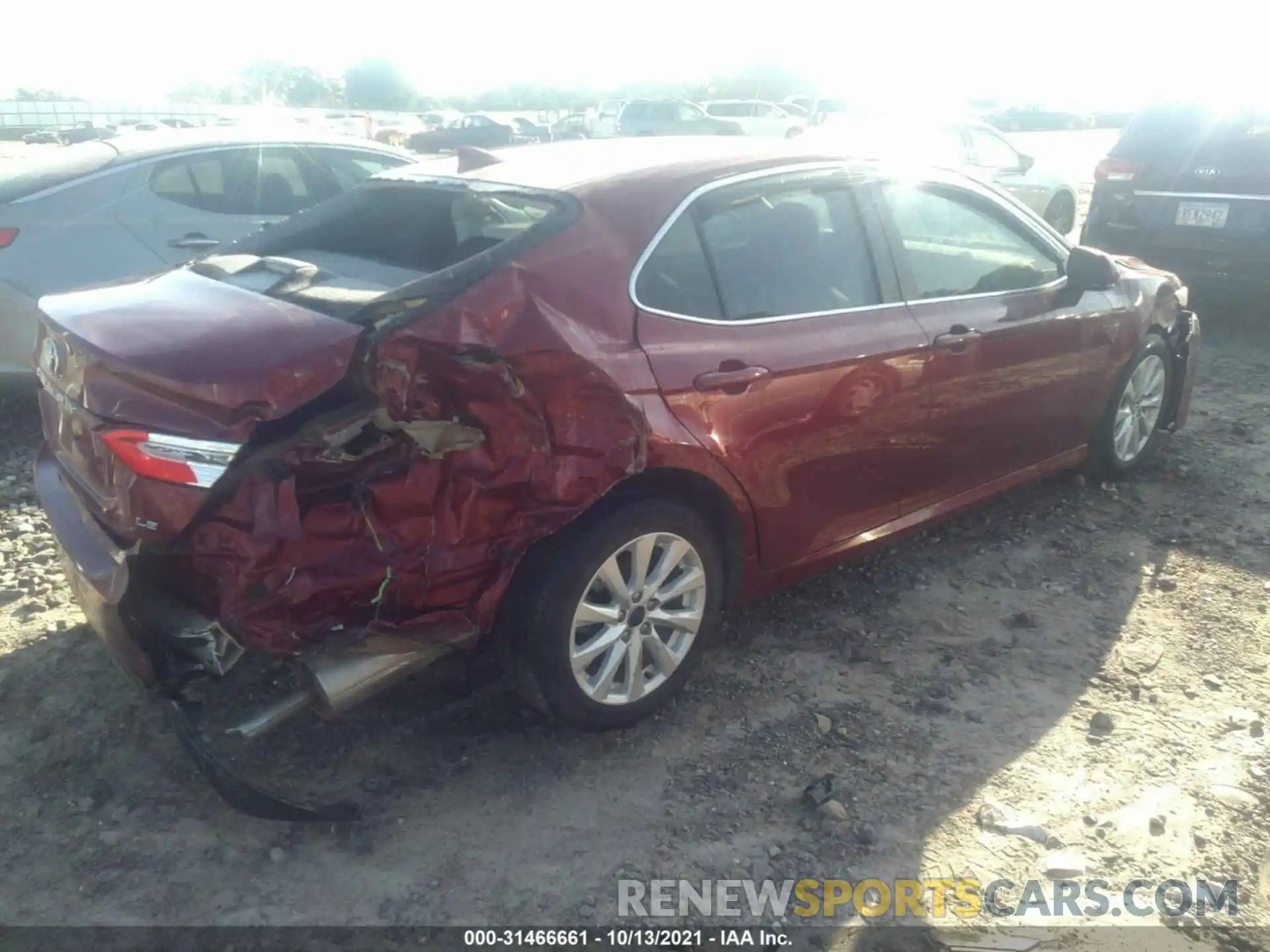 4 Photograph of a damaged car 4T1C11AK8LU901285 TOYOTA CAMRY 2020