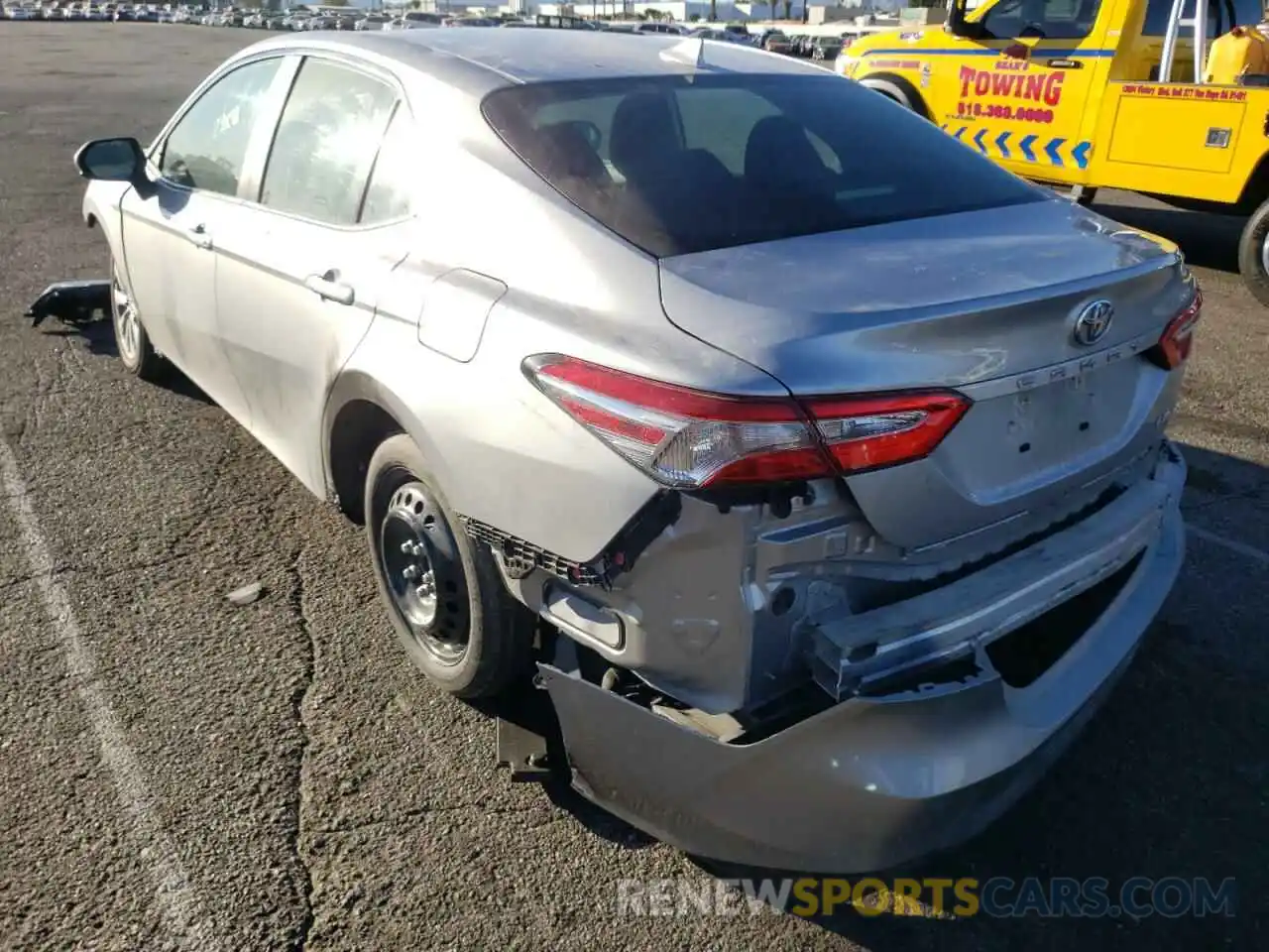 3 Photograph of a damaged car 4T1C11AK8LU903666 TOYOTA CAMRY 2020