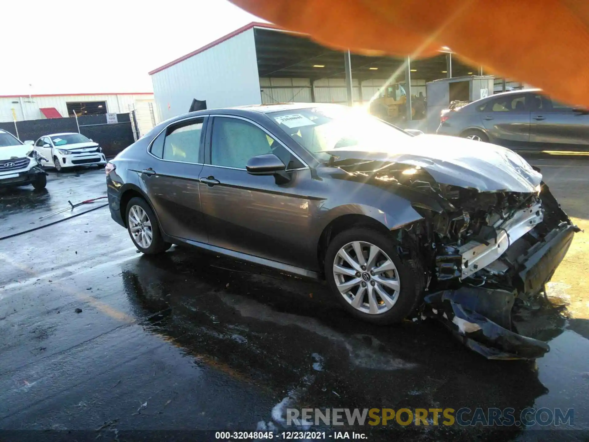 1 Photograph of a damaged car 4T1C11AK8LU904414 TOYOTA CAMRY 2020