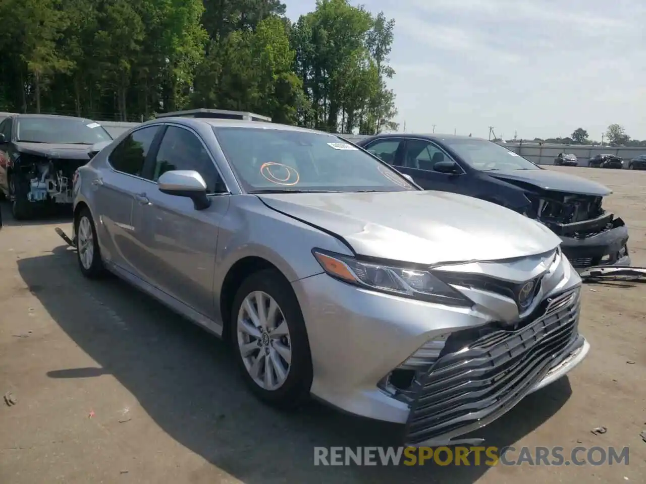 1 Photograph of a damaged car 4T1C11AK8LU906292 TOYOTA CAMRY 2020