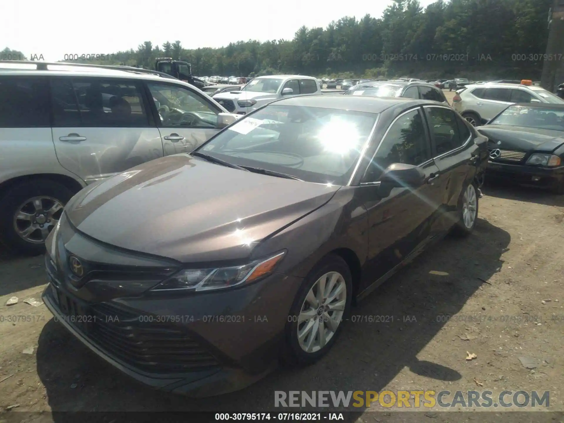 2 Photograph of a damaged car 4T1C11AK8LU907426 TOYOTA CAMRY 2020