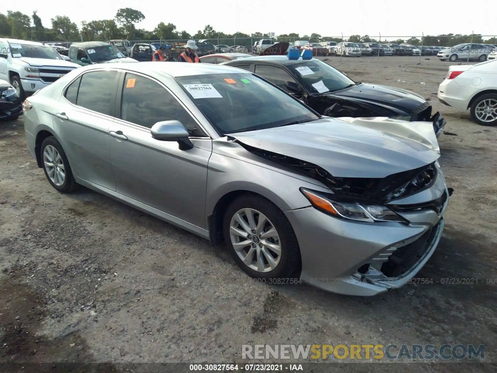 1 Photograph of a damaged car 4T1C11AK8LU908446 TOYOTA CAMRY 2020