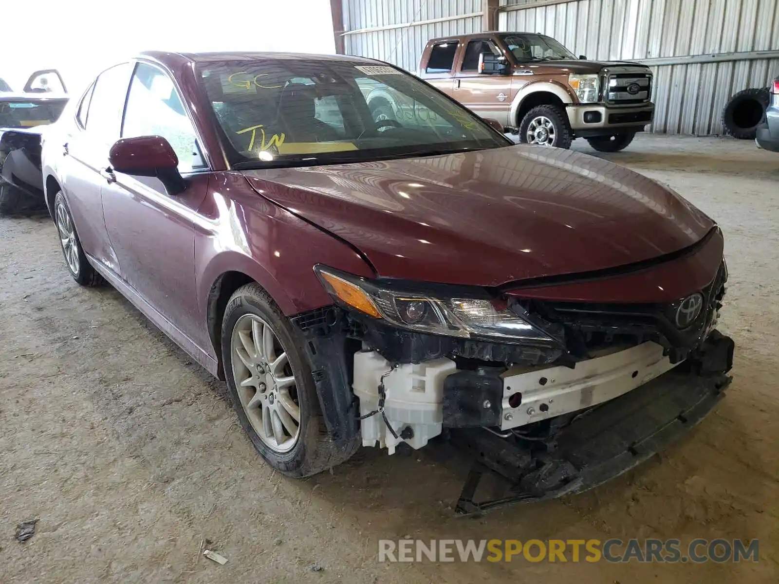 1 Photograph of a damaged car 4T1C11AK8LU913582 TOYOTA CAMRY 2020