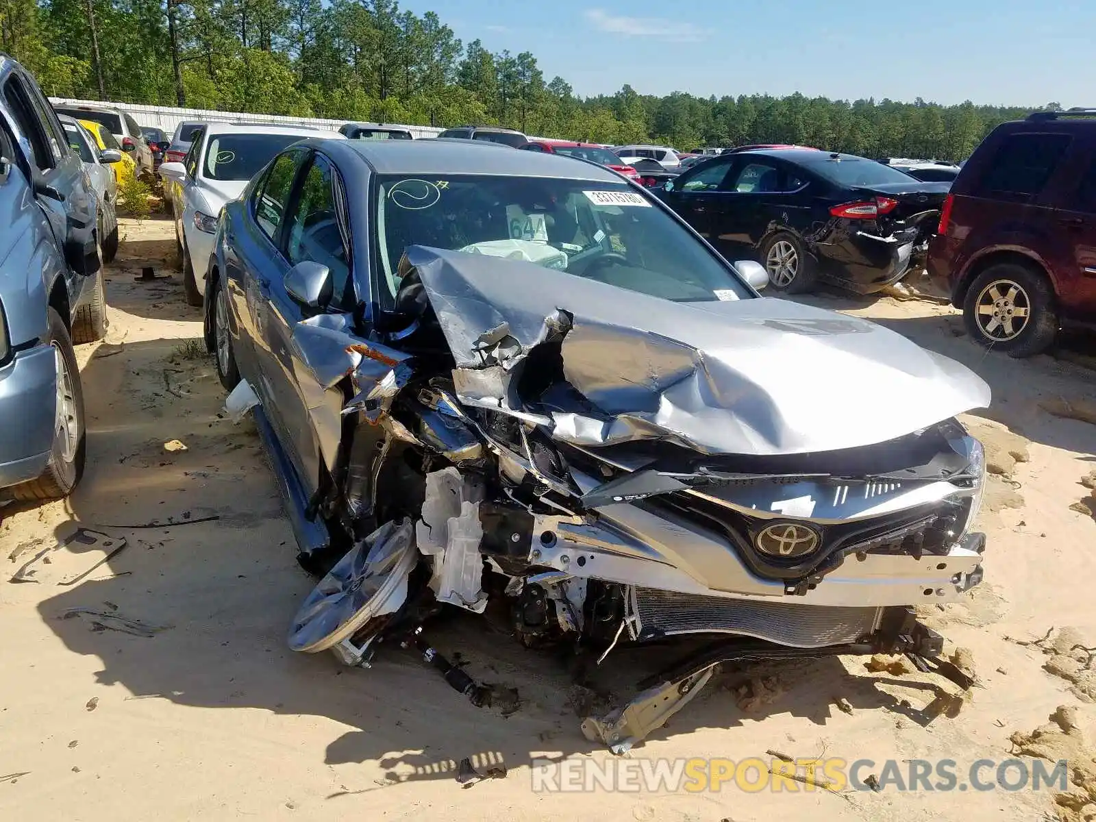 1 Photograph of a damaged car 4T1C11AK8LU914294 TOYOTA CAMRY 2020