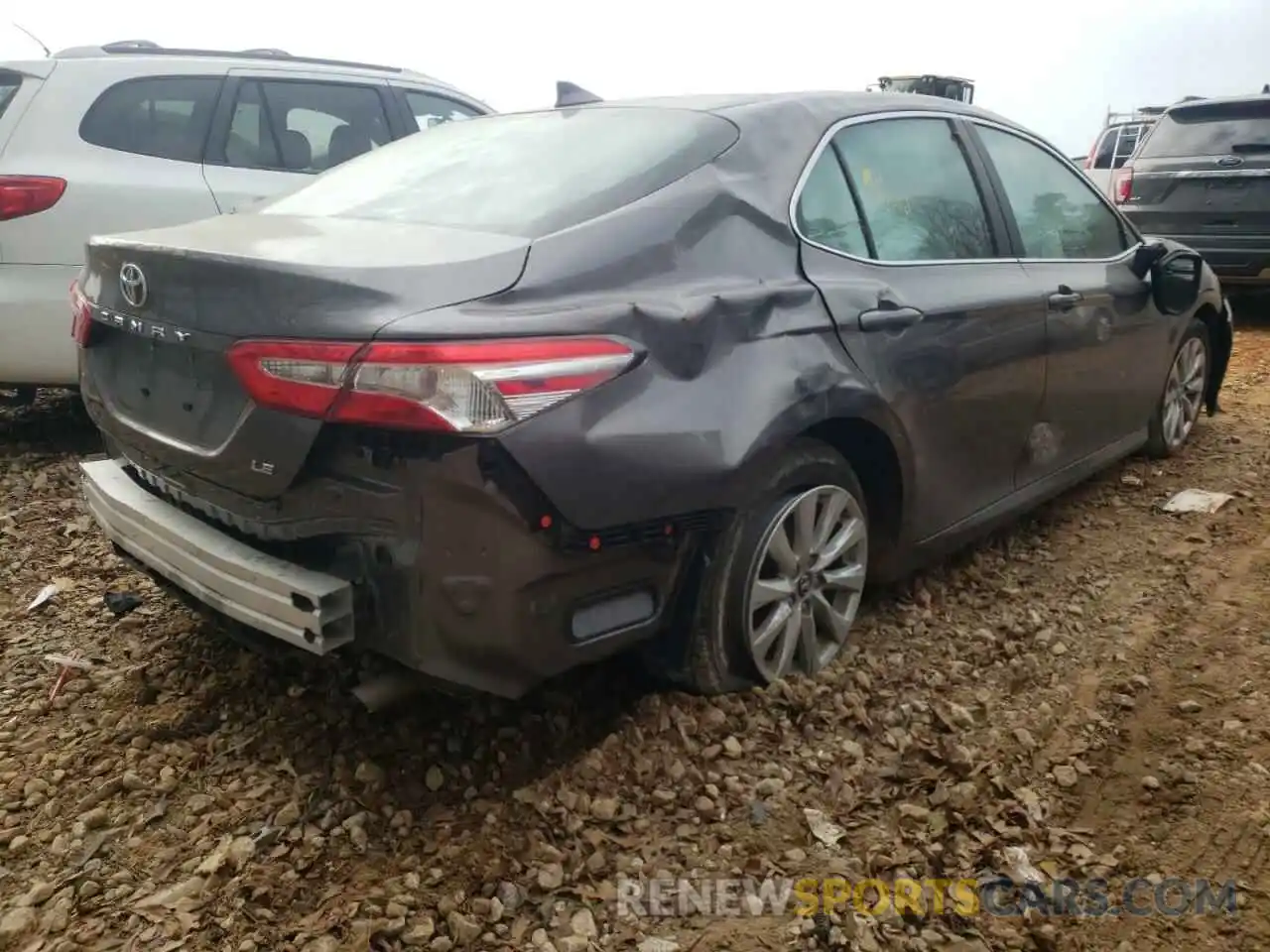 4 Photograph of a damaged car 4T1C11AK8LU915879 TOYOTA CAMRY 2020