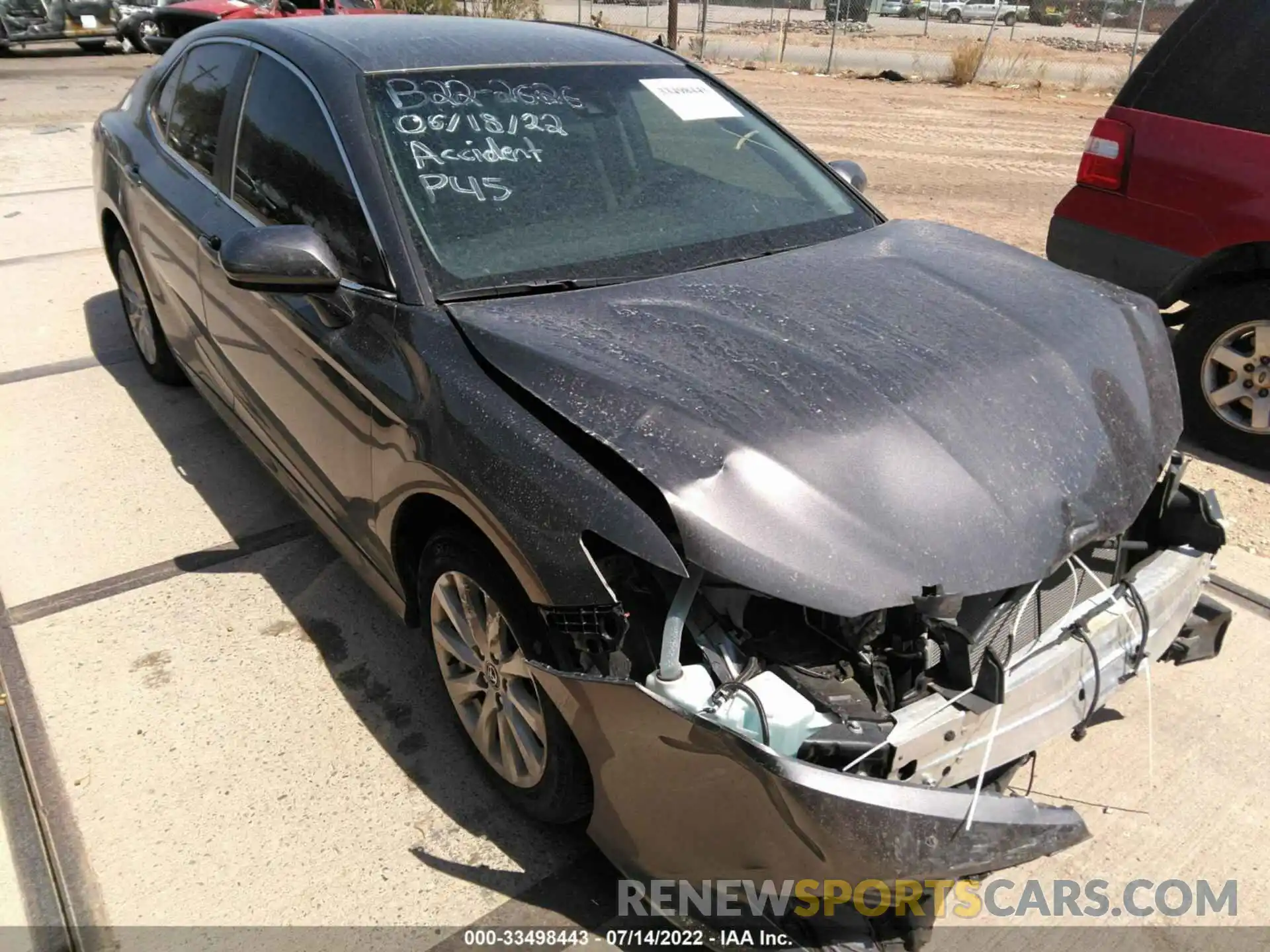 1 Photograph of a damaged car 4T1C11AK8LU920340 TOYOTA CAMRY 2020