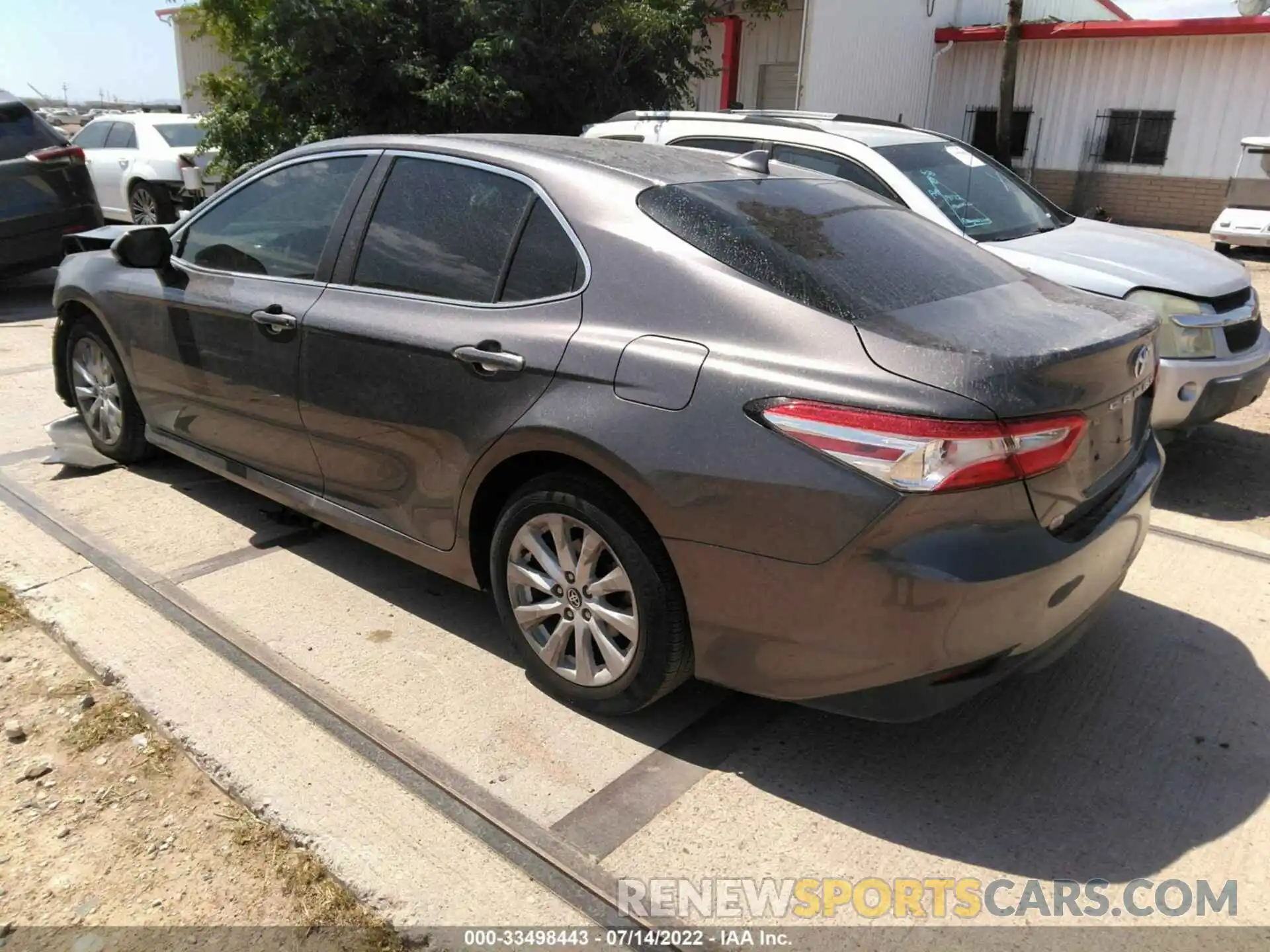 3 Photograph of a damaged car 4T1C11AK8LU920340 TOYOTA CAMRY 2020