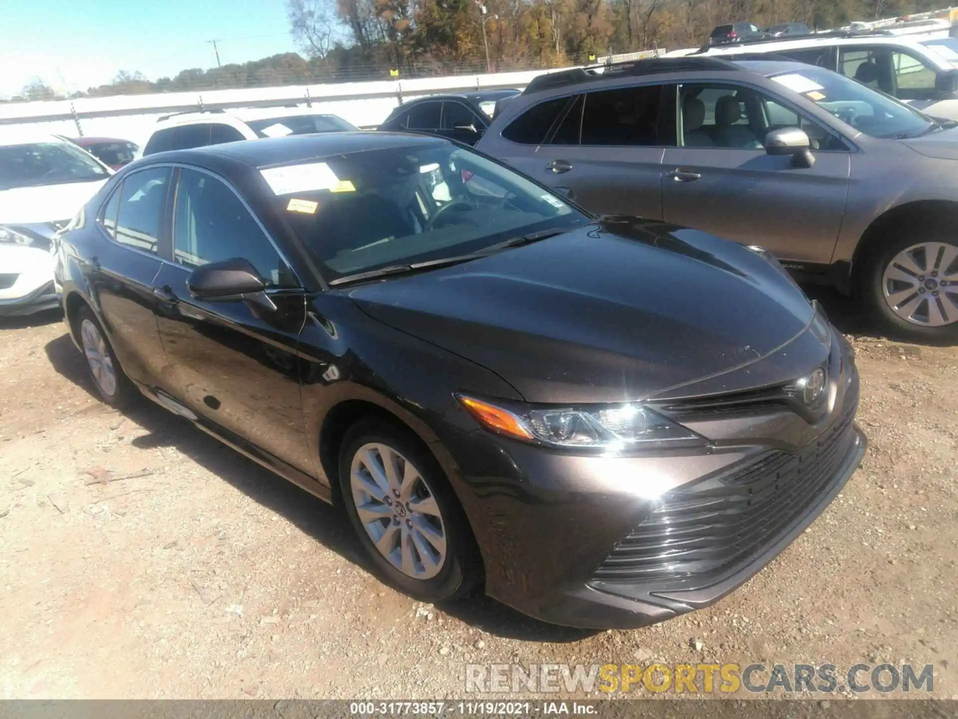 1 Photograph of a damaged car 4T1C11AK8LU925389 TOYOTA CAMRY 2020